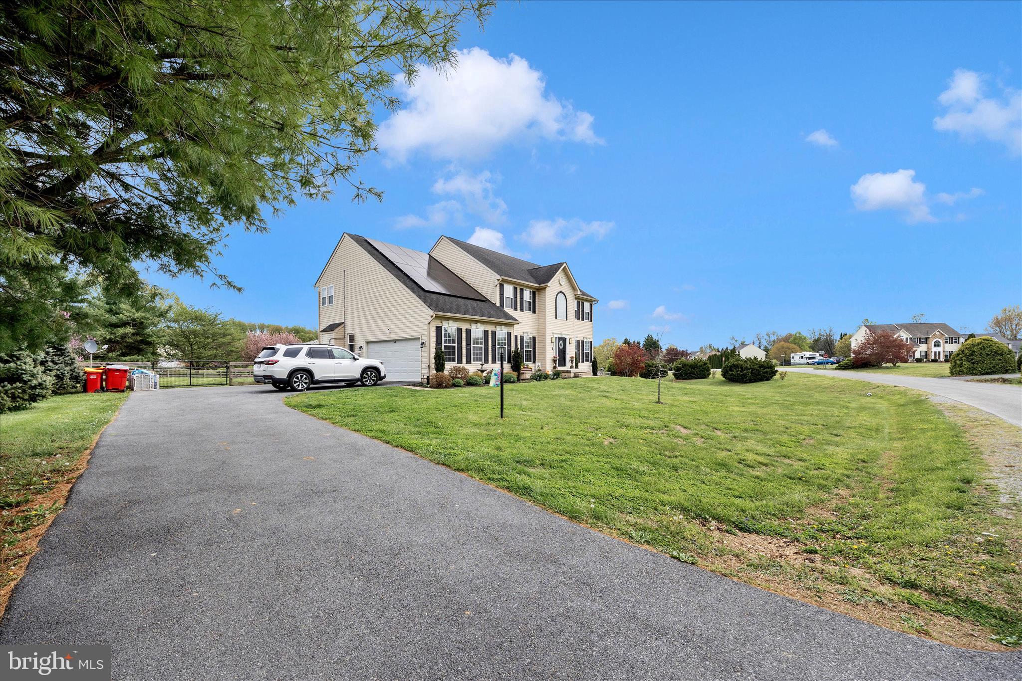 MEADOW BROOK - Residential