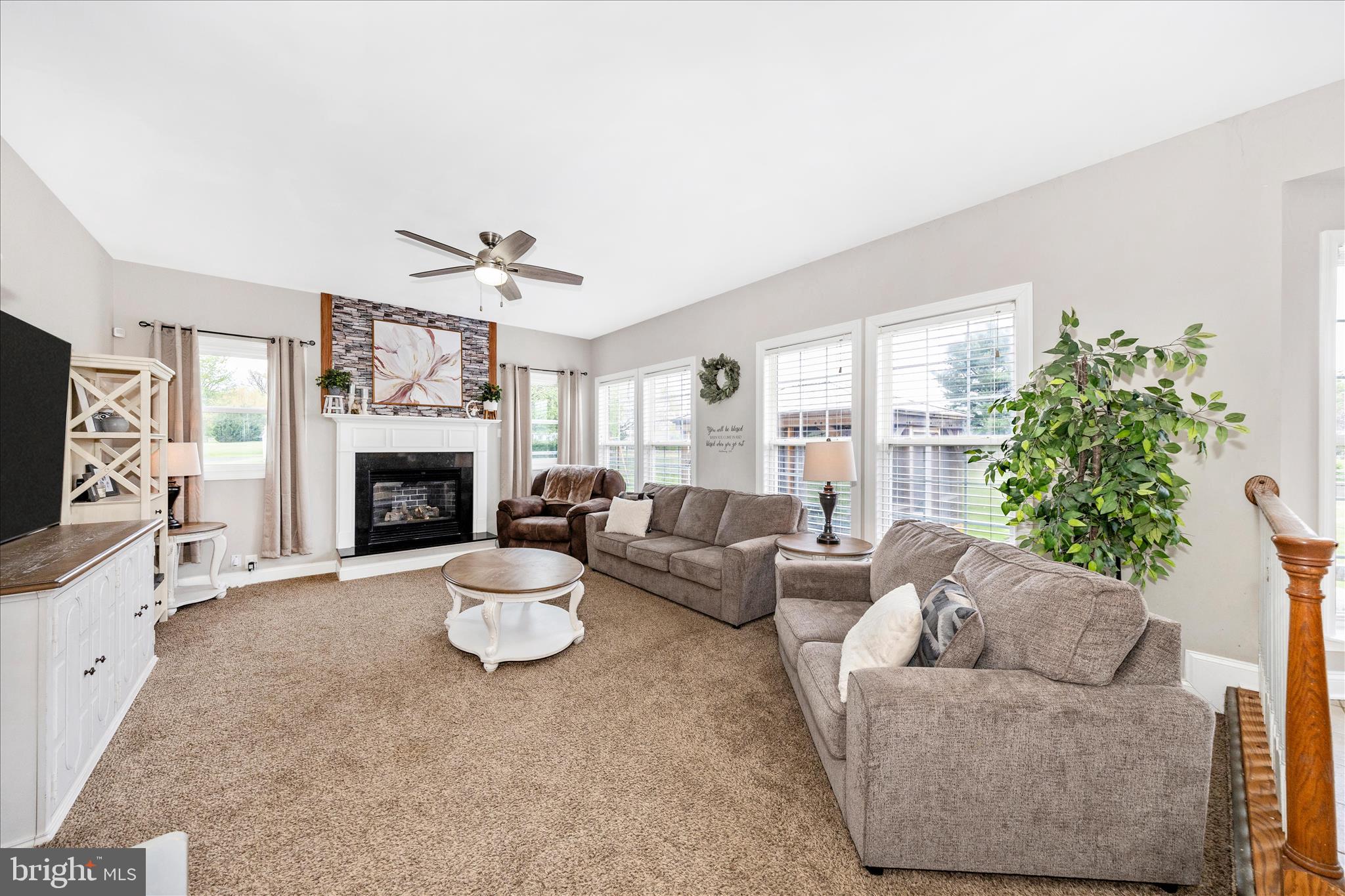 MEADOW BROOK - Residential