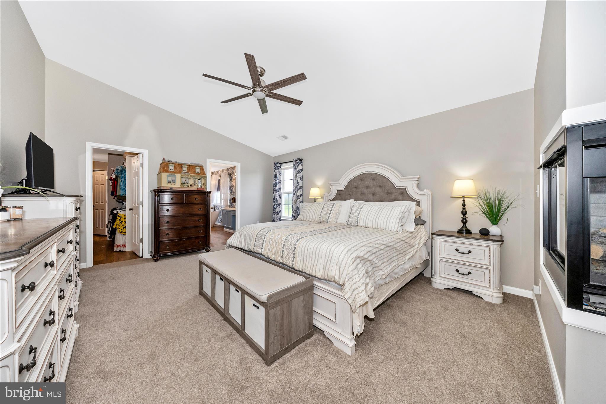 MEADOW BROOK - Residential