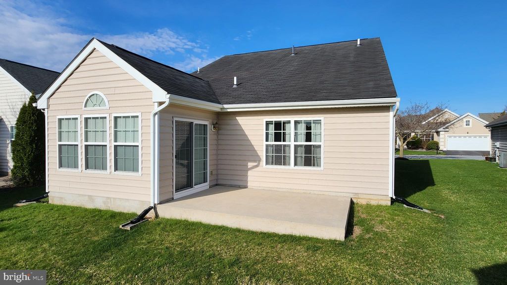 Photo of 1557 Emerson Drive, MOUNT JOY, PA 17552 (MLS # PALA2085354)