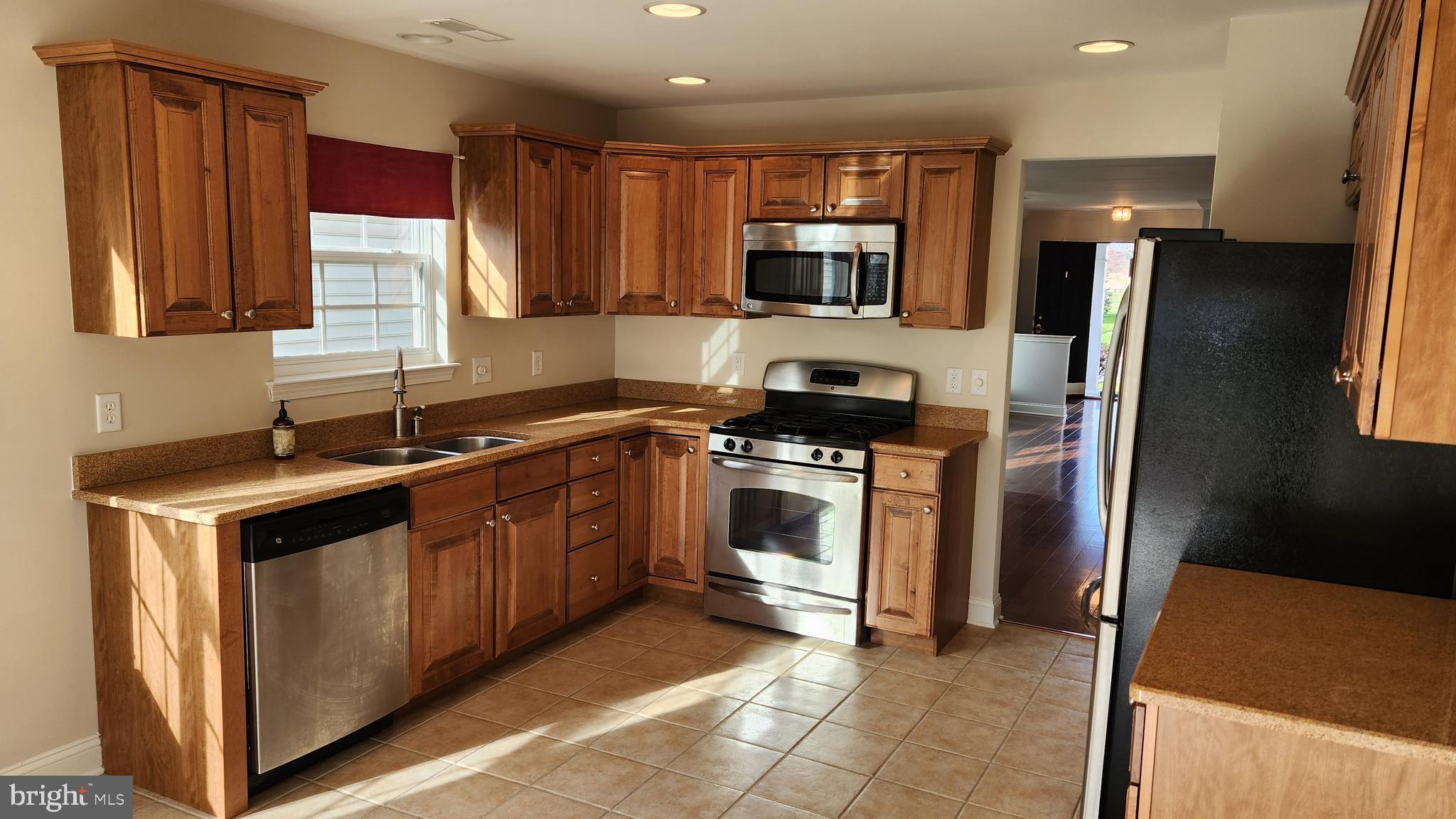 FOUR SEASONS AT ELM TREE - Residential