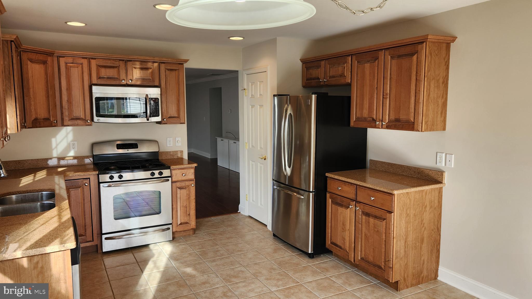 FOUR SEASONS AT ELM TREE - Residential