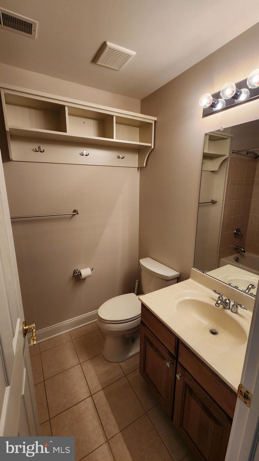 FOUR SEASONS AT ELM TREE - Residential