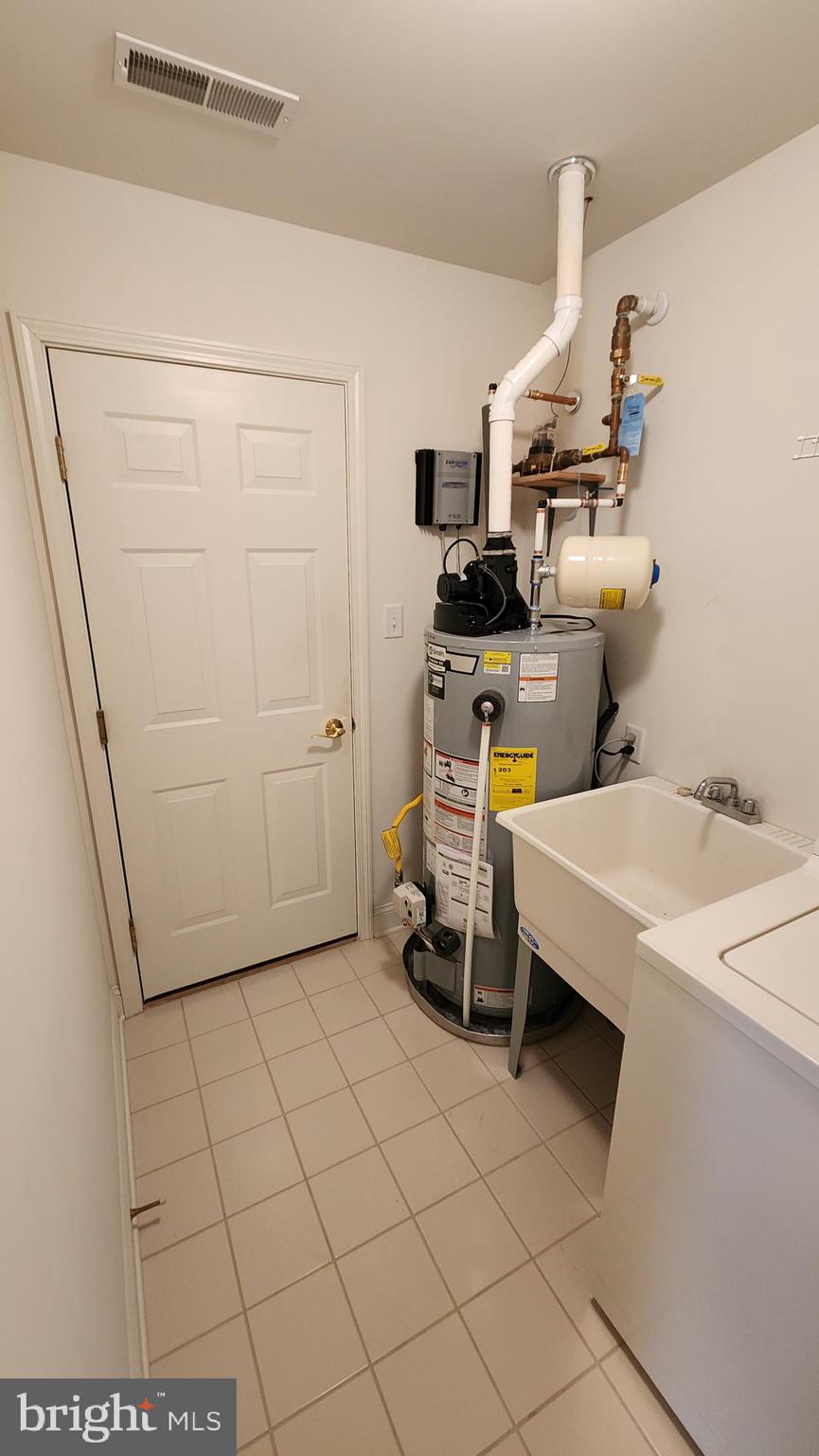 FOUR SEASONS AT ELM TREE - Residential