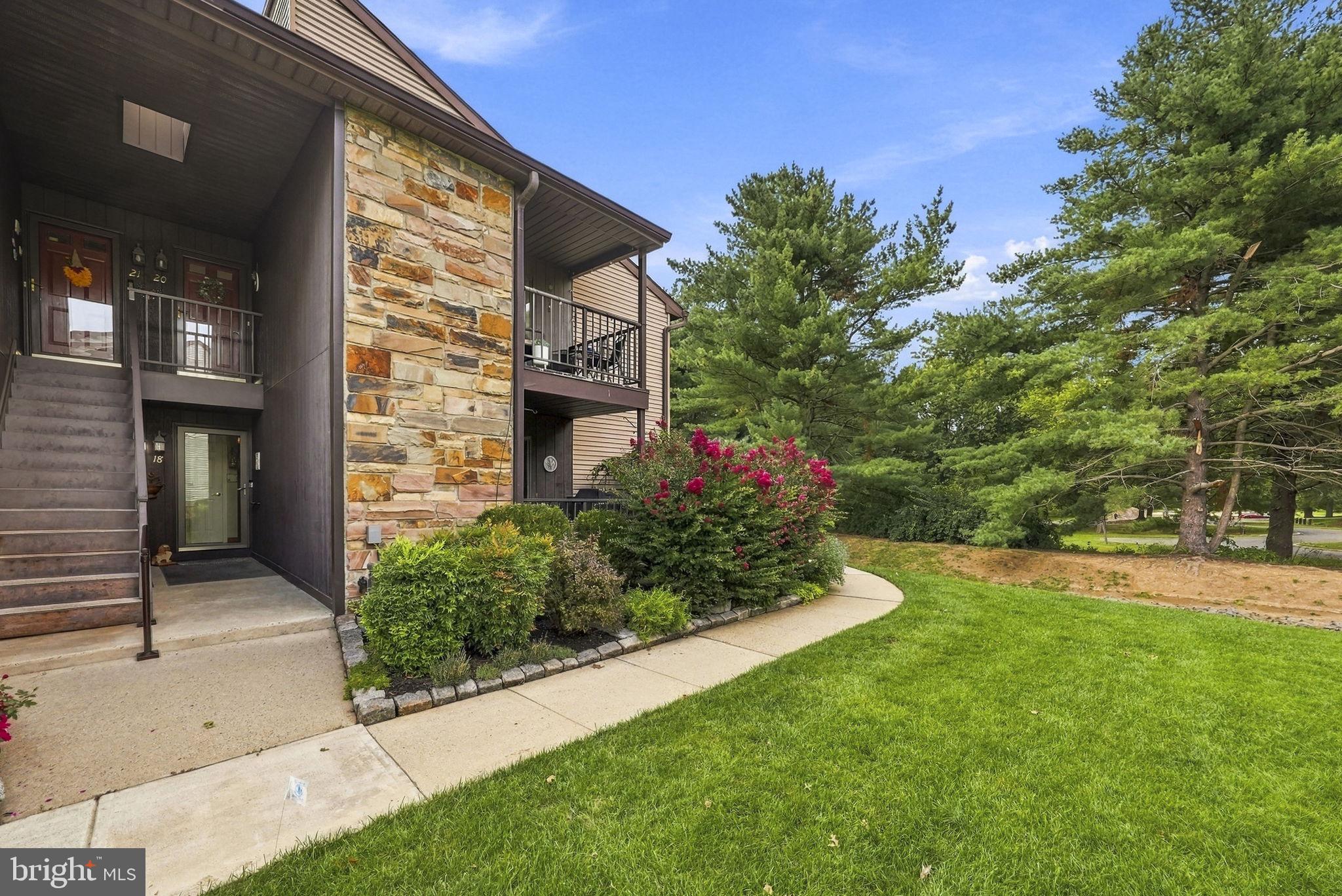 20 GENA COURT