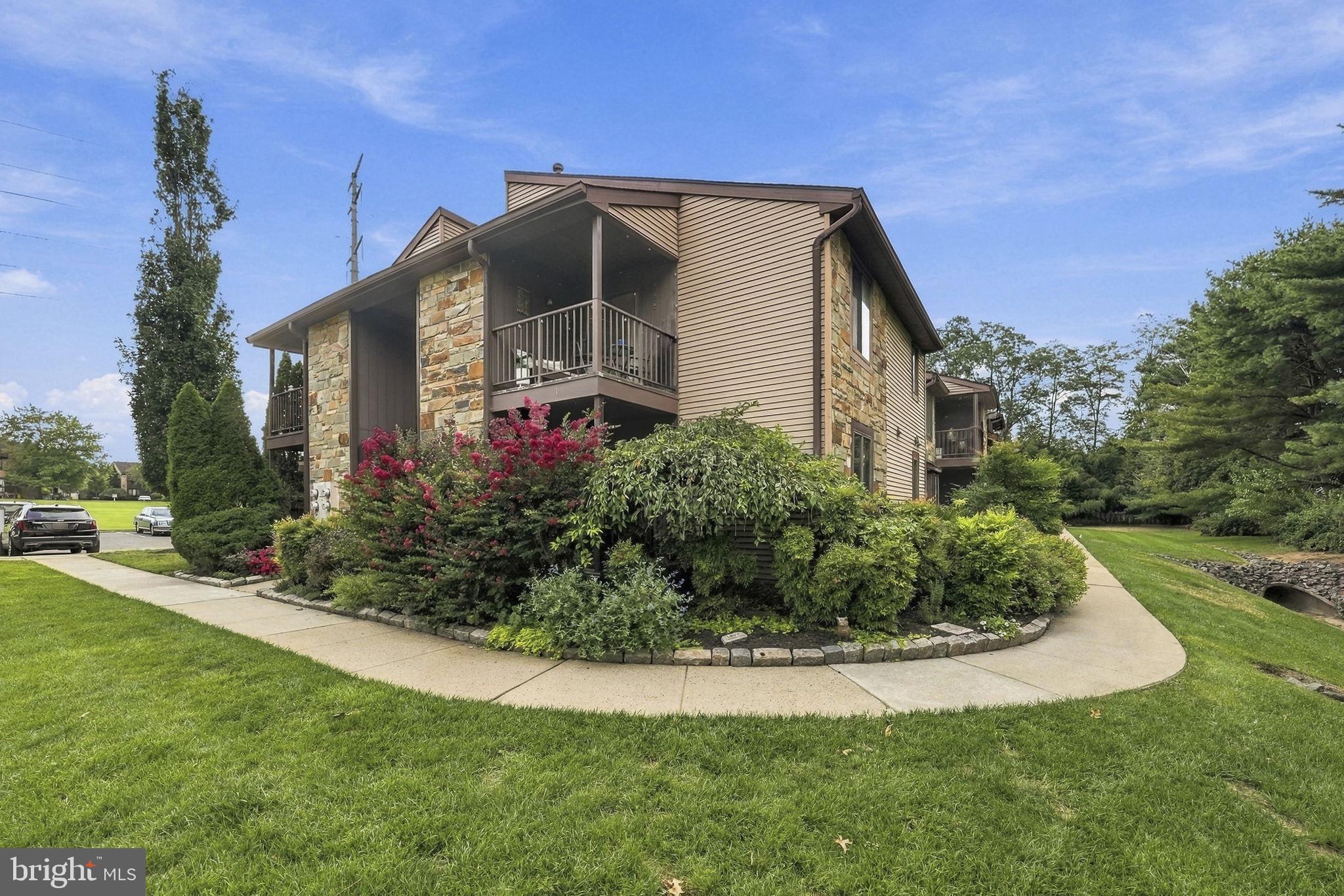 20 GENA COURT
