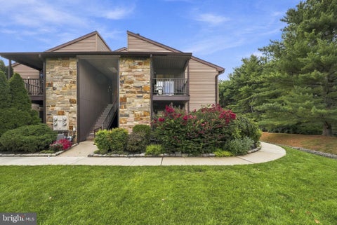 Photo for 20 GENA COURT