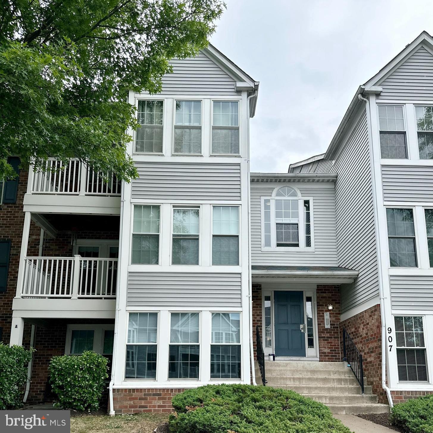 Welcome home to this beautifully updated 2-bedroom condo in Woodbridge, MD! Enjoy one-level living, modern amenities, in-unit laundry, and bright spaces. Conveniently located minutes from shopping, with quick access to Route 40 and I-95. Features include 2 spacious walk-in closets in Main Bedroom, a deck/balcony off the dining room for relaxation, freshly painted walls, upgraded flooring, and new stainless steel appliances. Don't miss out on this charming rental opportunity! Community amenities include tennis courts, pool, and club house. Apply online on RentSpree.