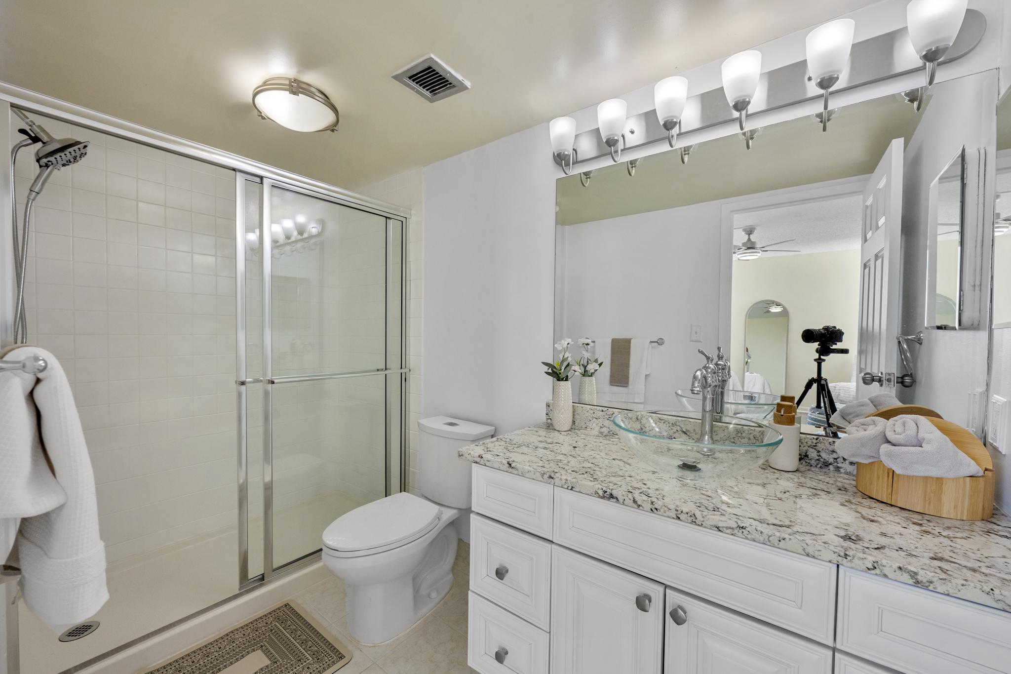 RIDGELY TOWSON CENTER - Residential