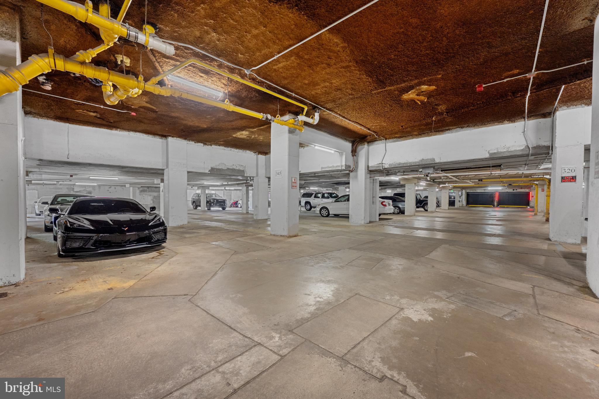 RIDGELY TOWSON CENTER - Residential