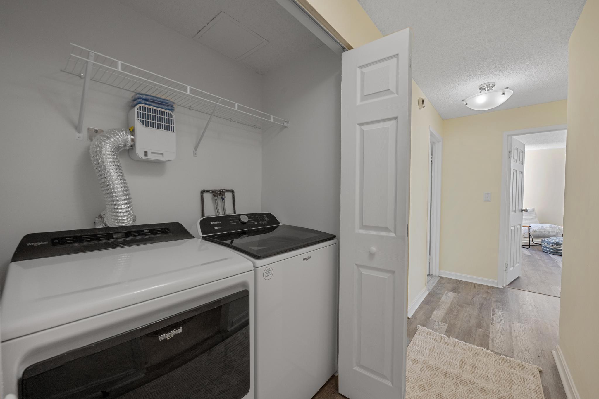 RIDGELY TOWSON CENTER - Residential