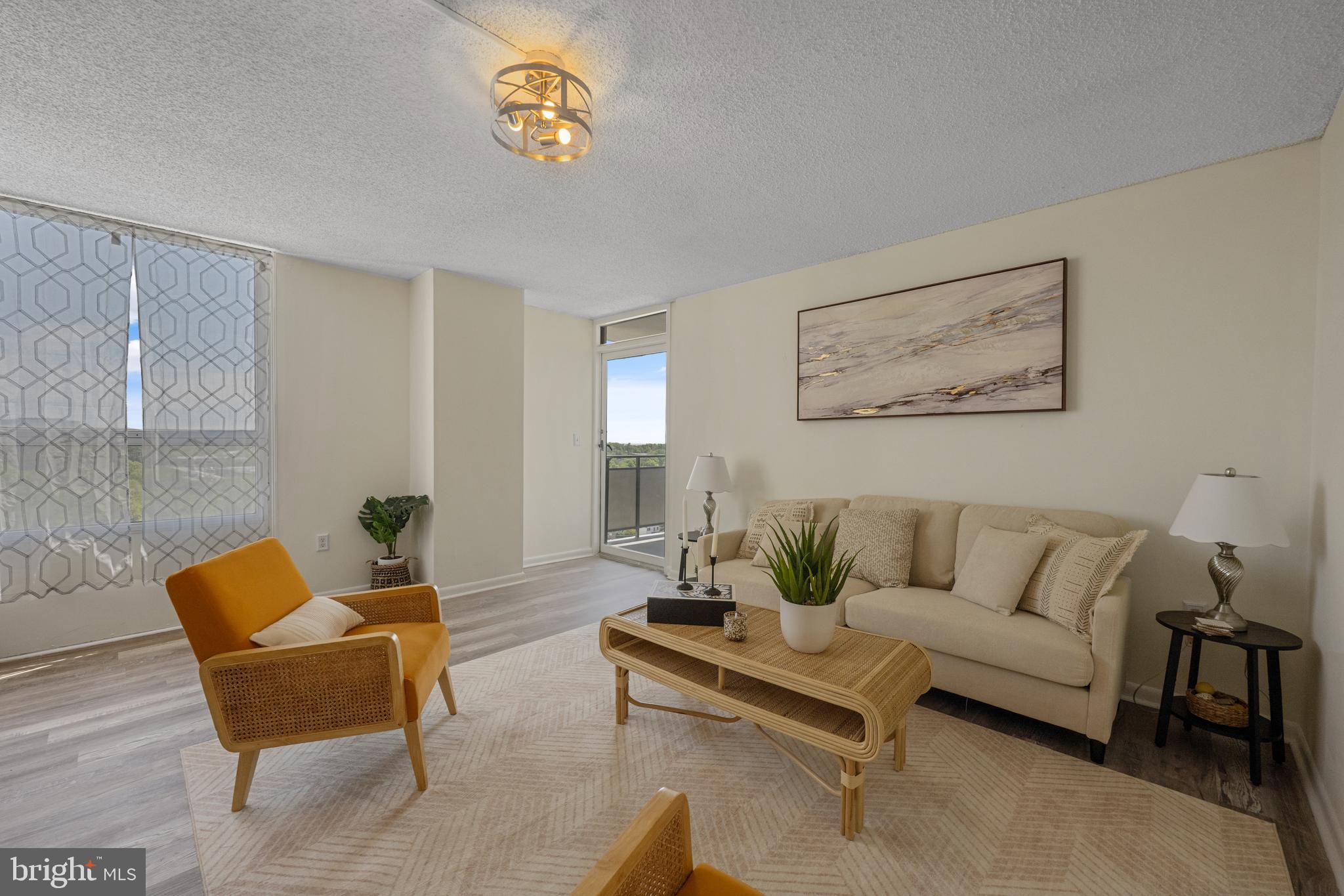 RIDGELY TOWSON CENTER - Residential