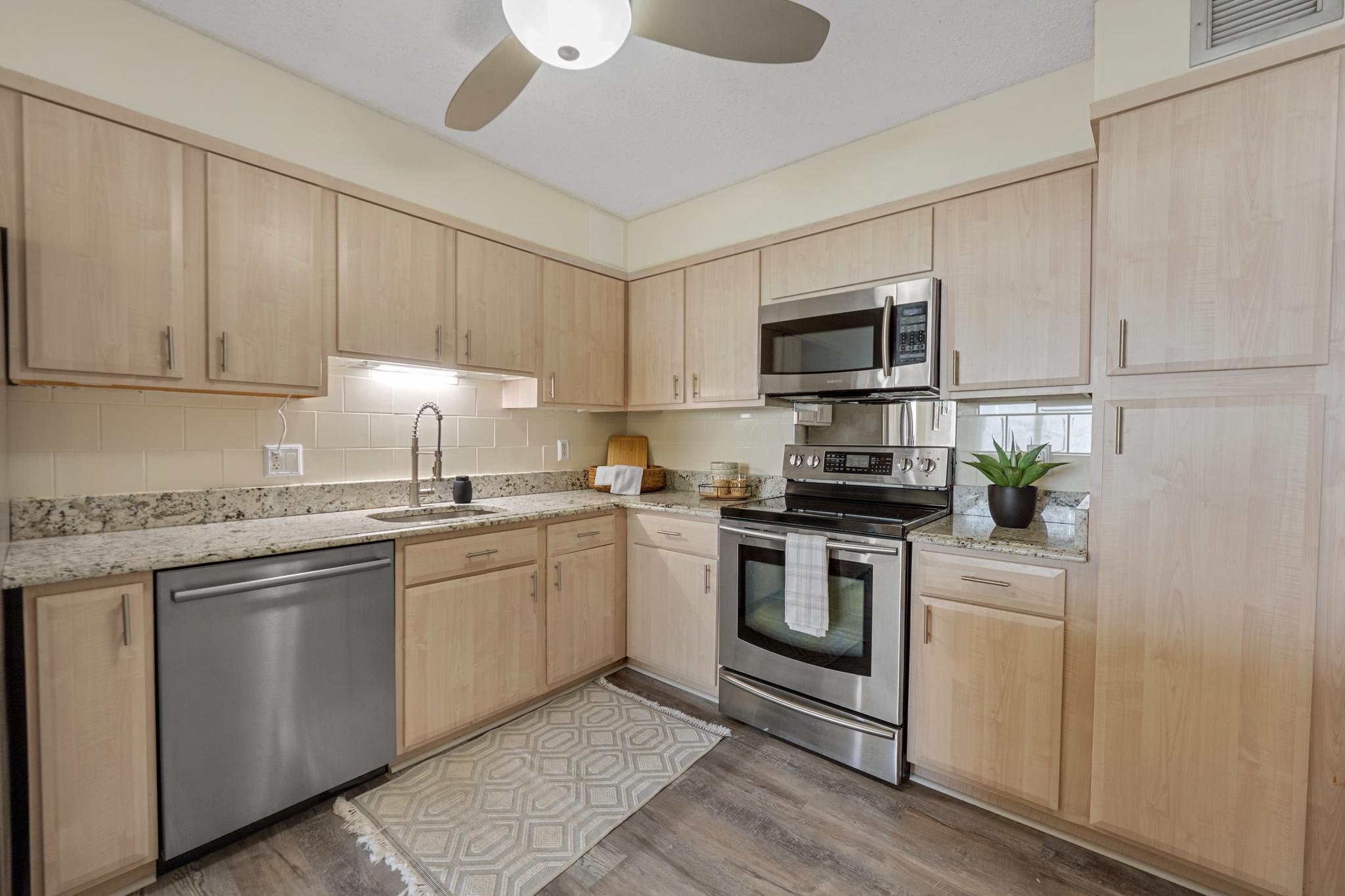 RIDGELY TOWSON CENTER - Residential