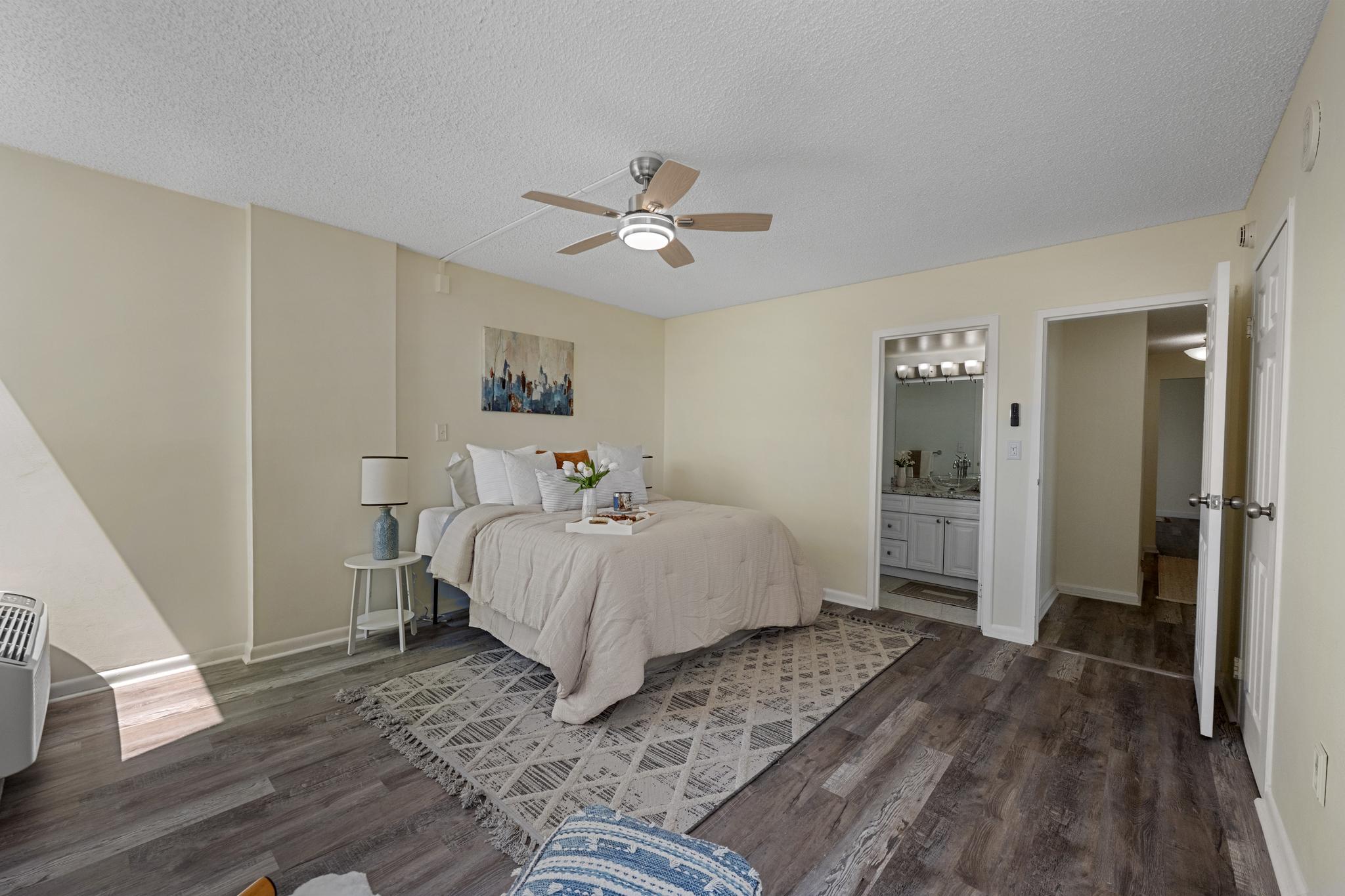 RIDGELY TOWSON CENTER - Residential