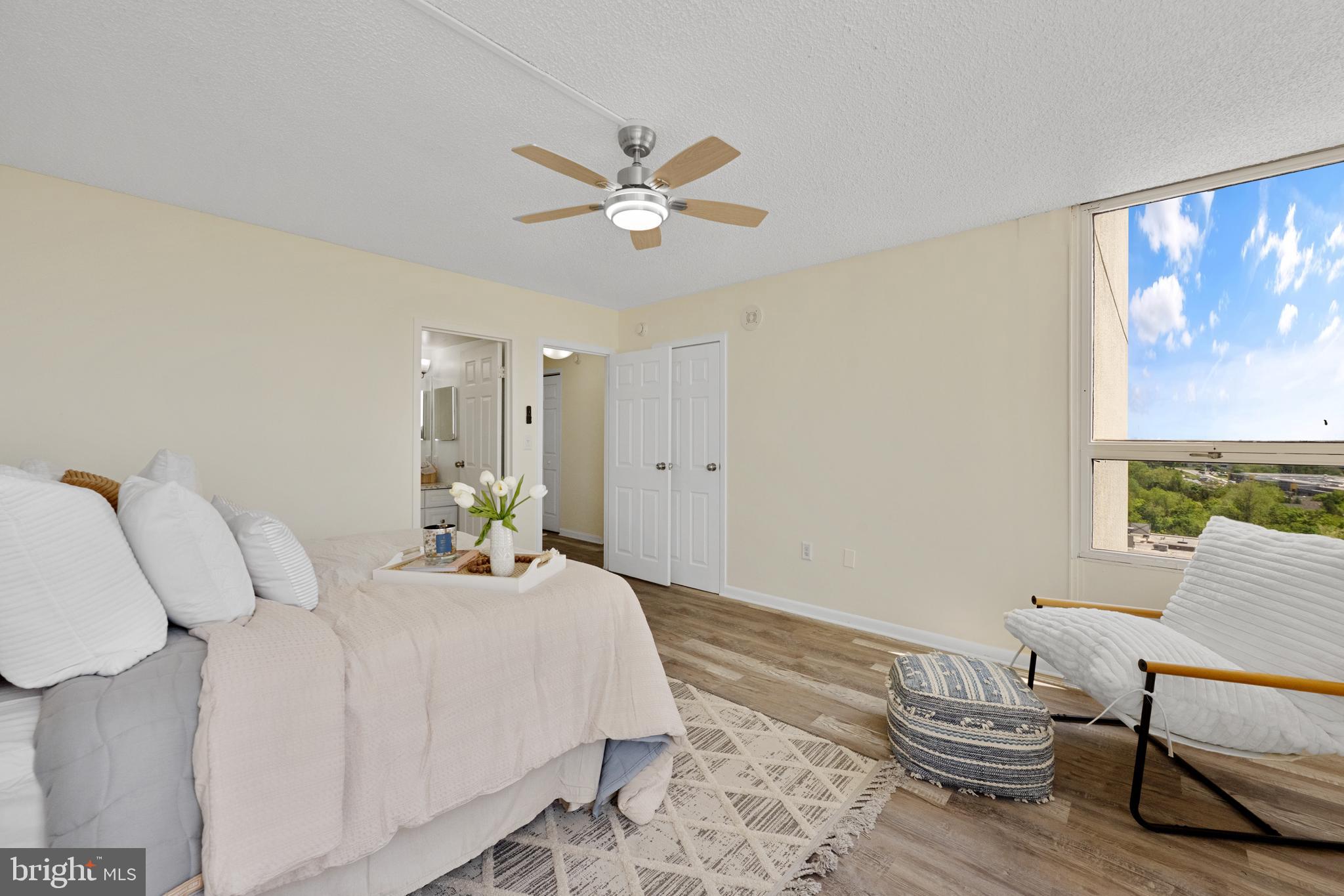 RIDGELY TOWSON CENTER - Residential