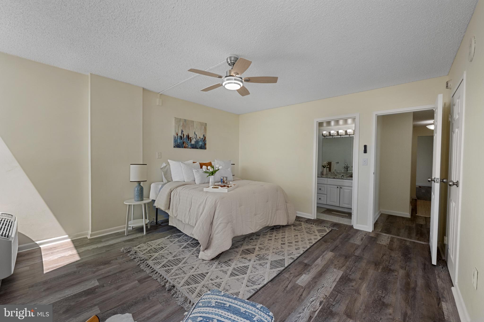 RIDGELY TOWSON CENTER - Residential