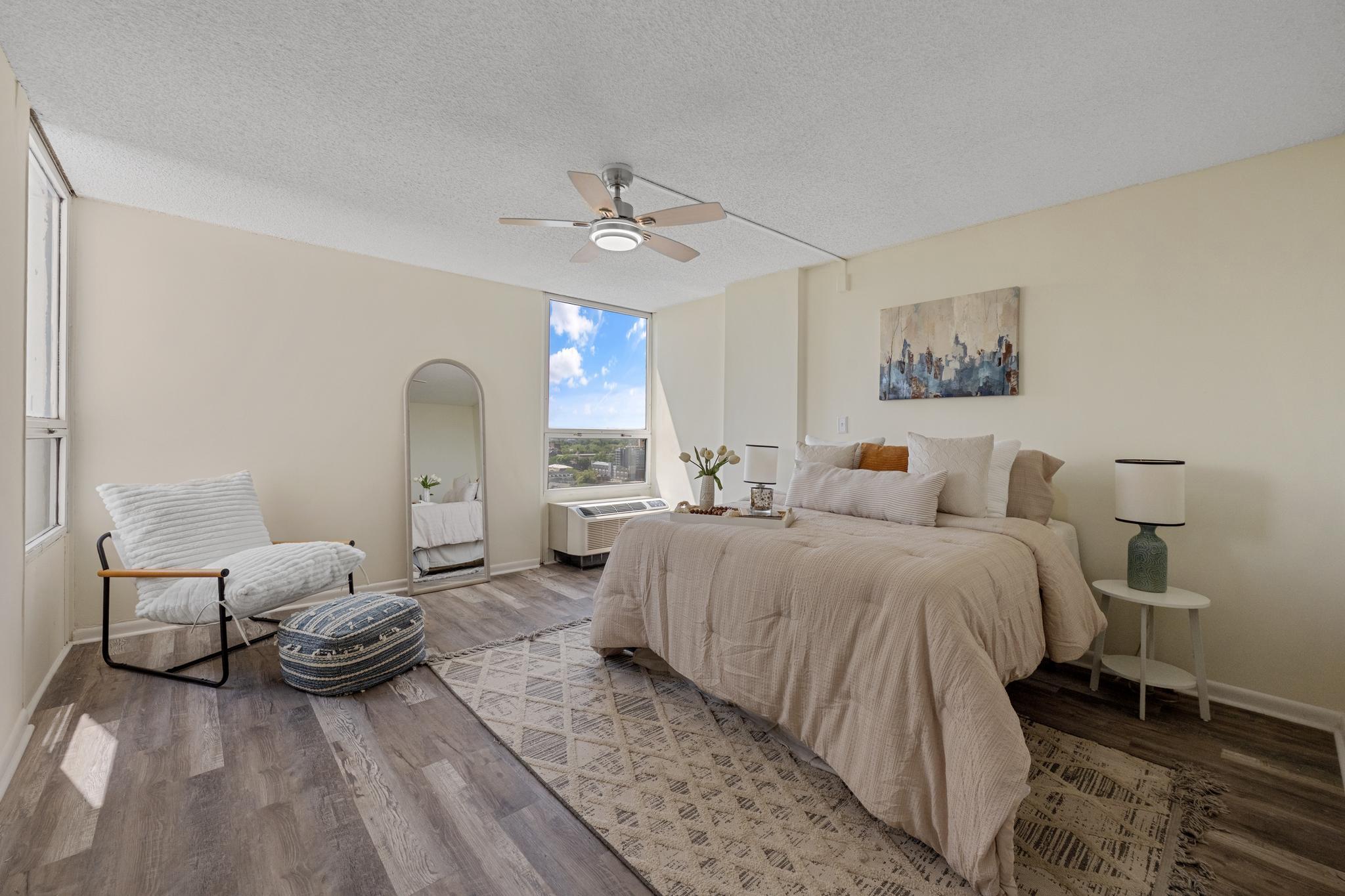 RIDGELY TOWSON CENTER - Residential