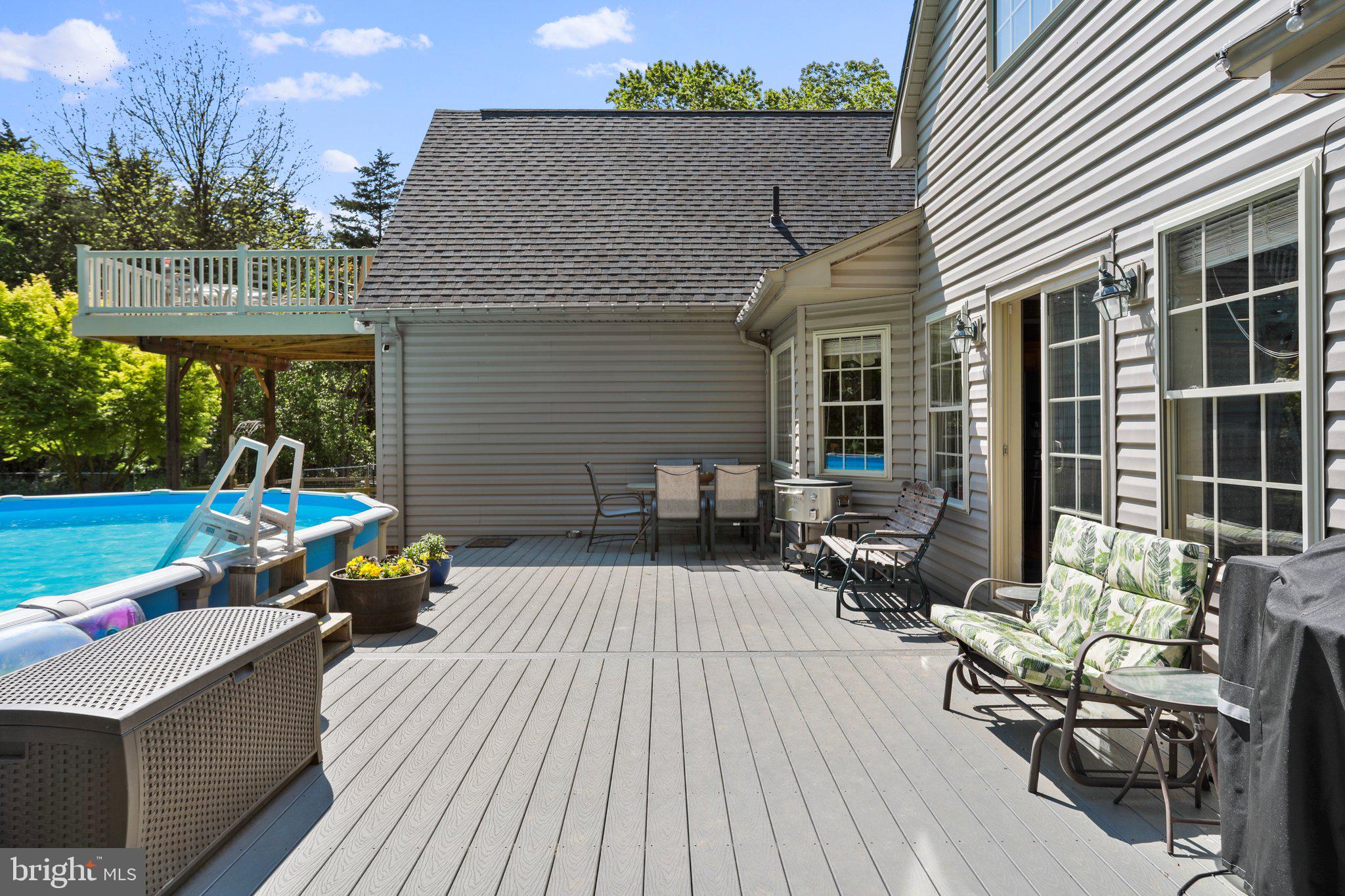 GREYSTONE ON THE OPEQUON - Residential