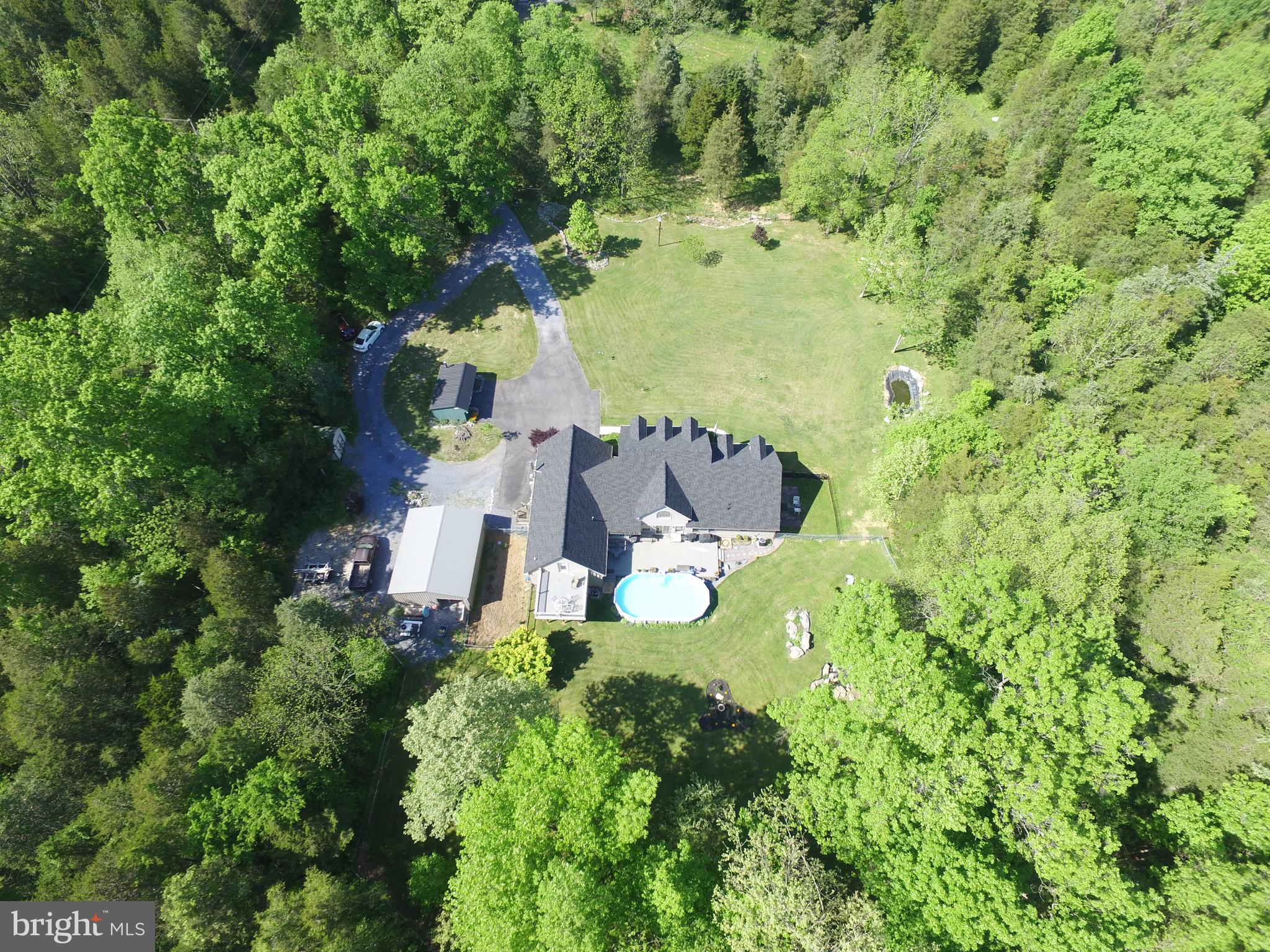 GREYSTONE ON THE OPEQUON - Residential