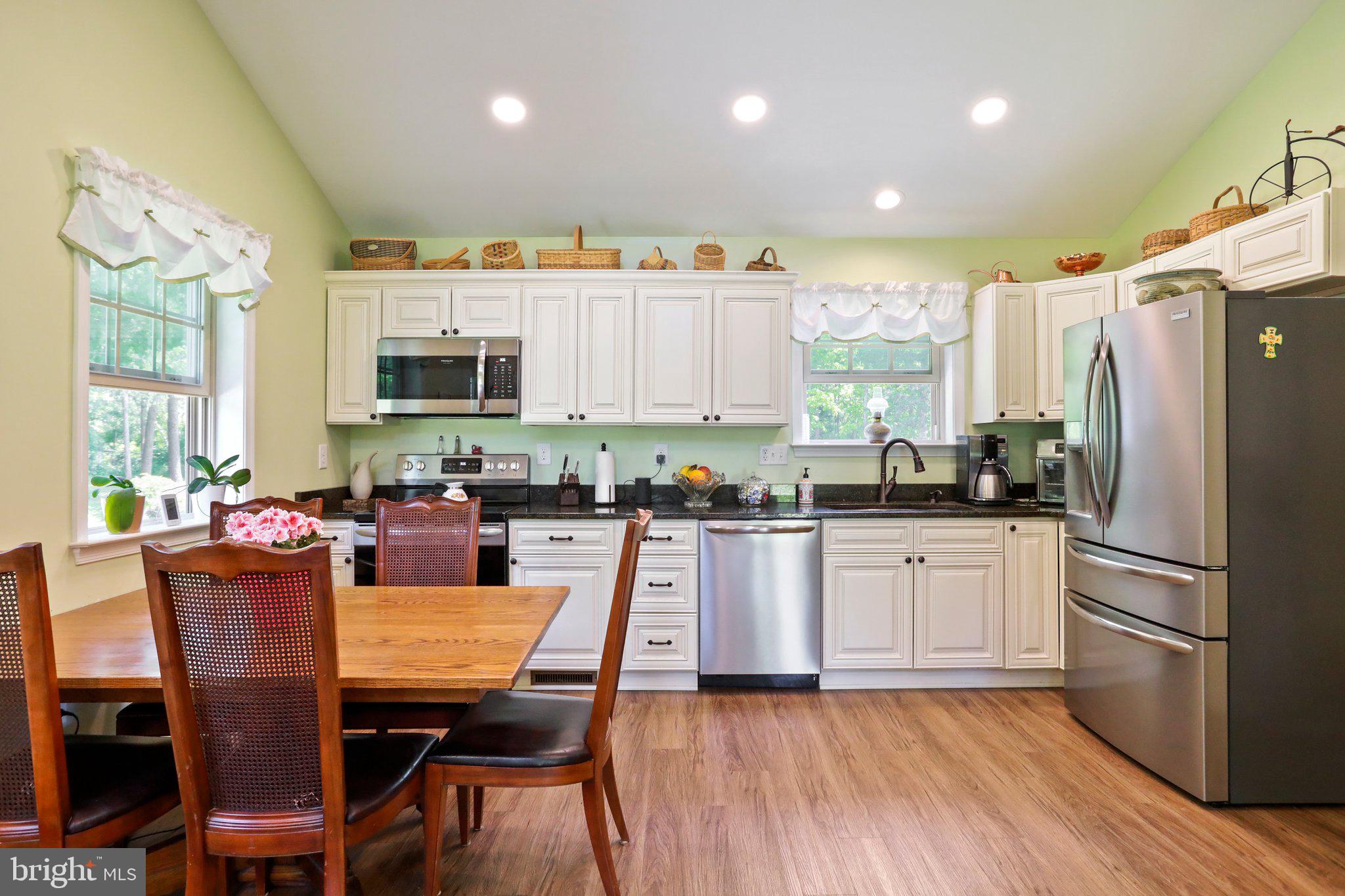 GREYSTONE ON THE OPEQUON - Residential