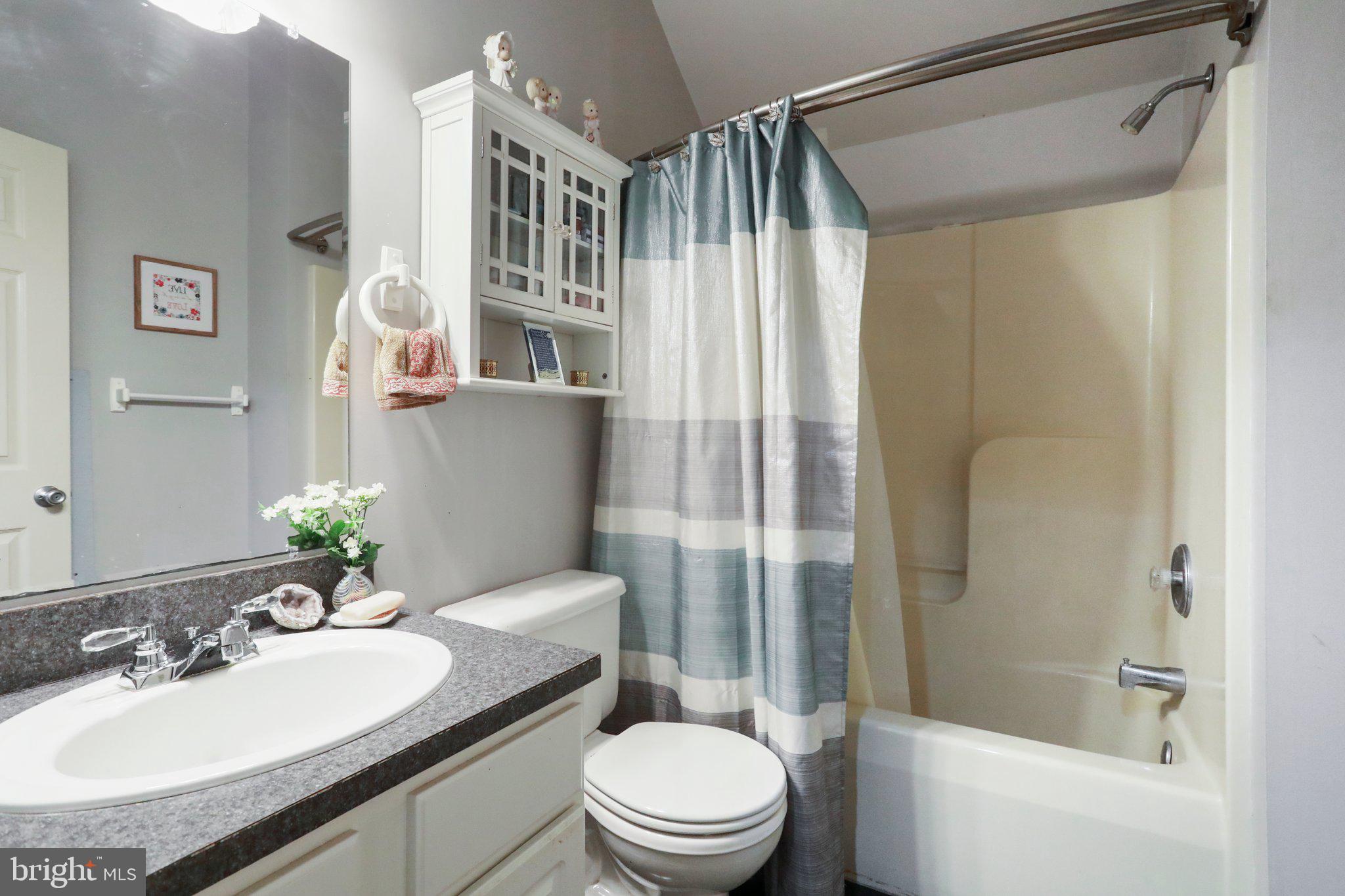 GREYSTONE ON THE OPEQUON - Residential