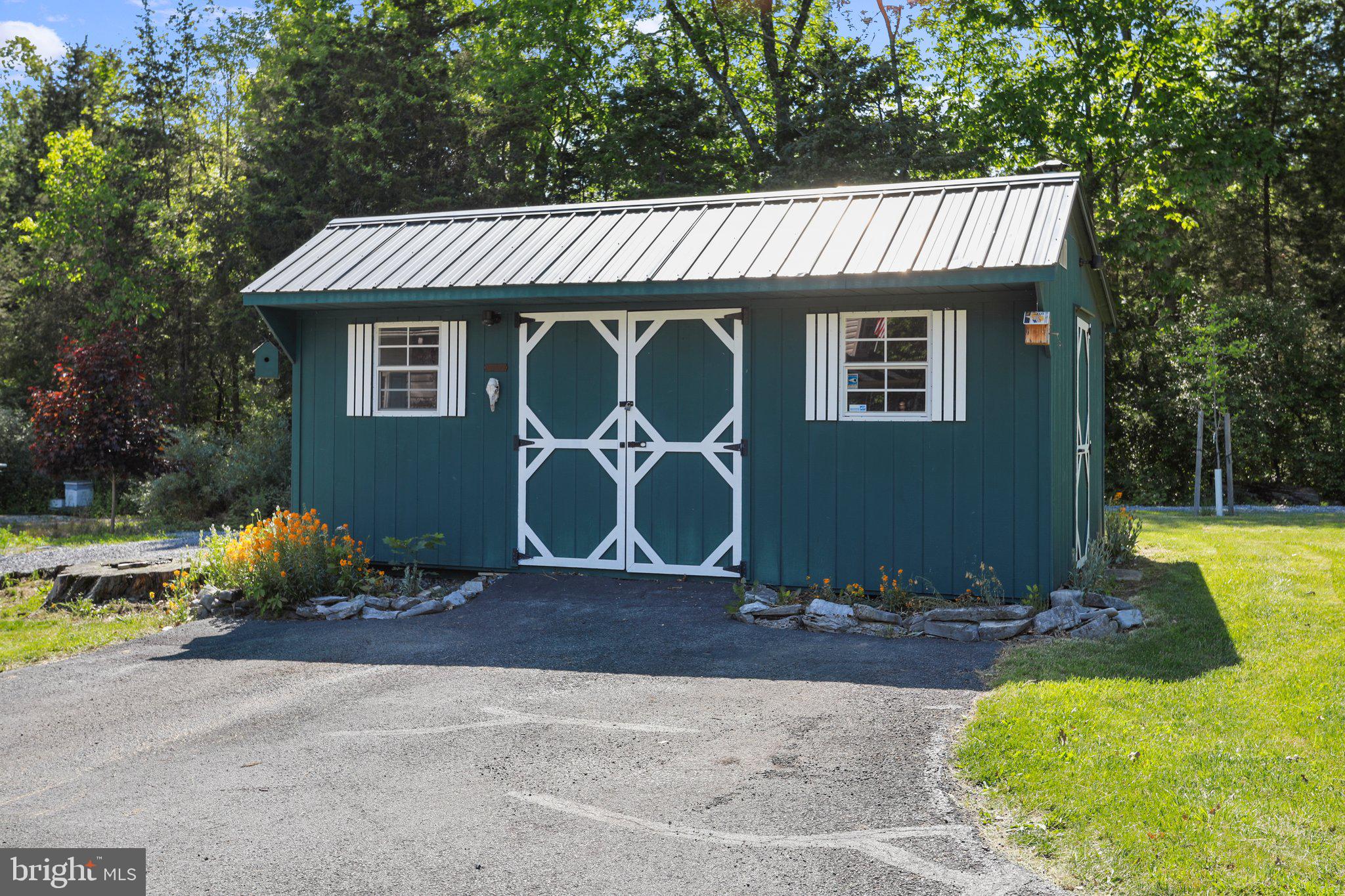 GREYSTONE ON THE OPEQUON - Residential