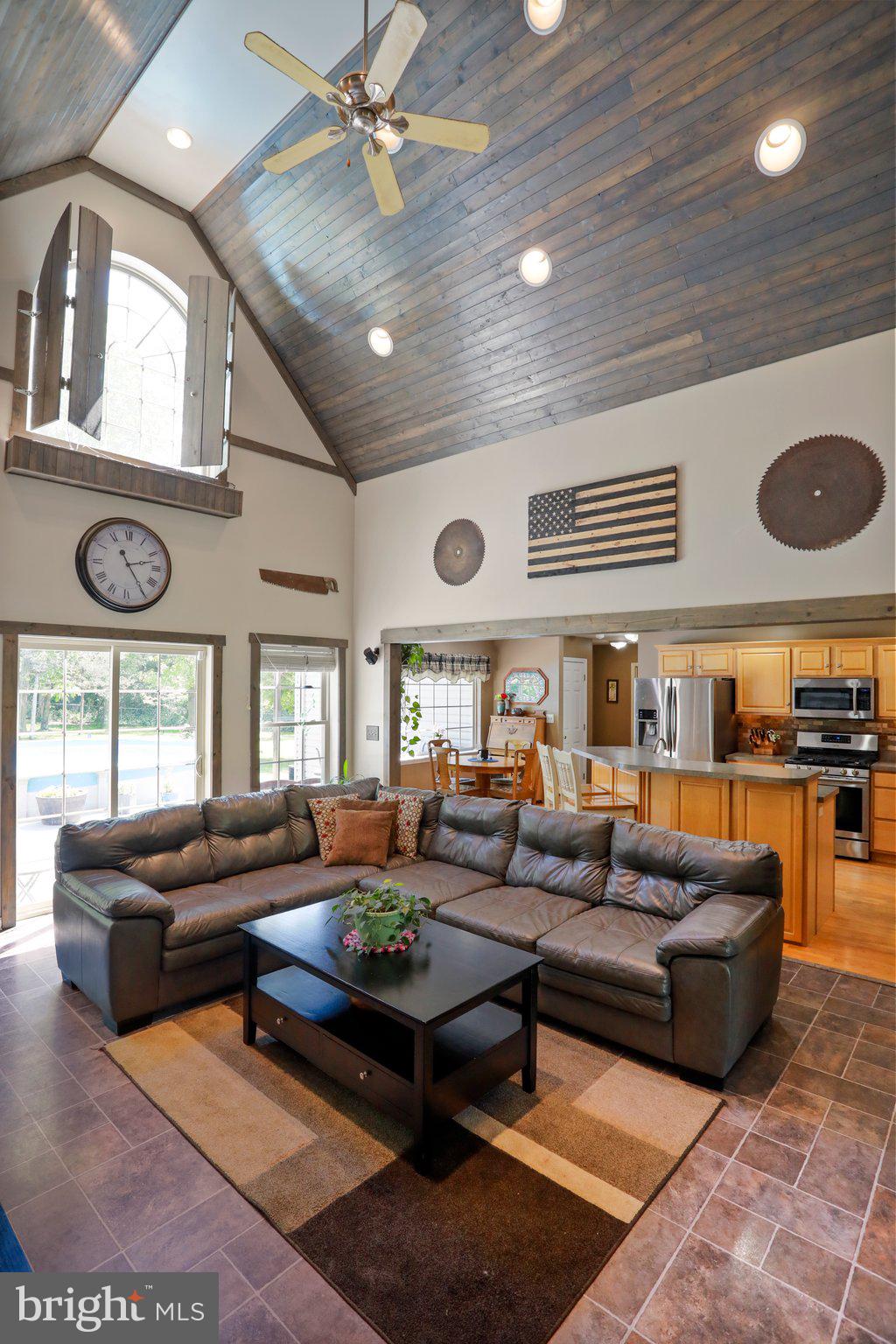 GREYSTONE ON THE OPEQUON - Residential