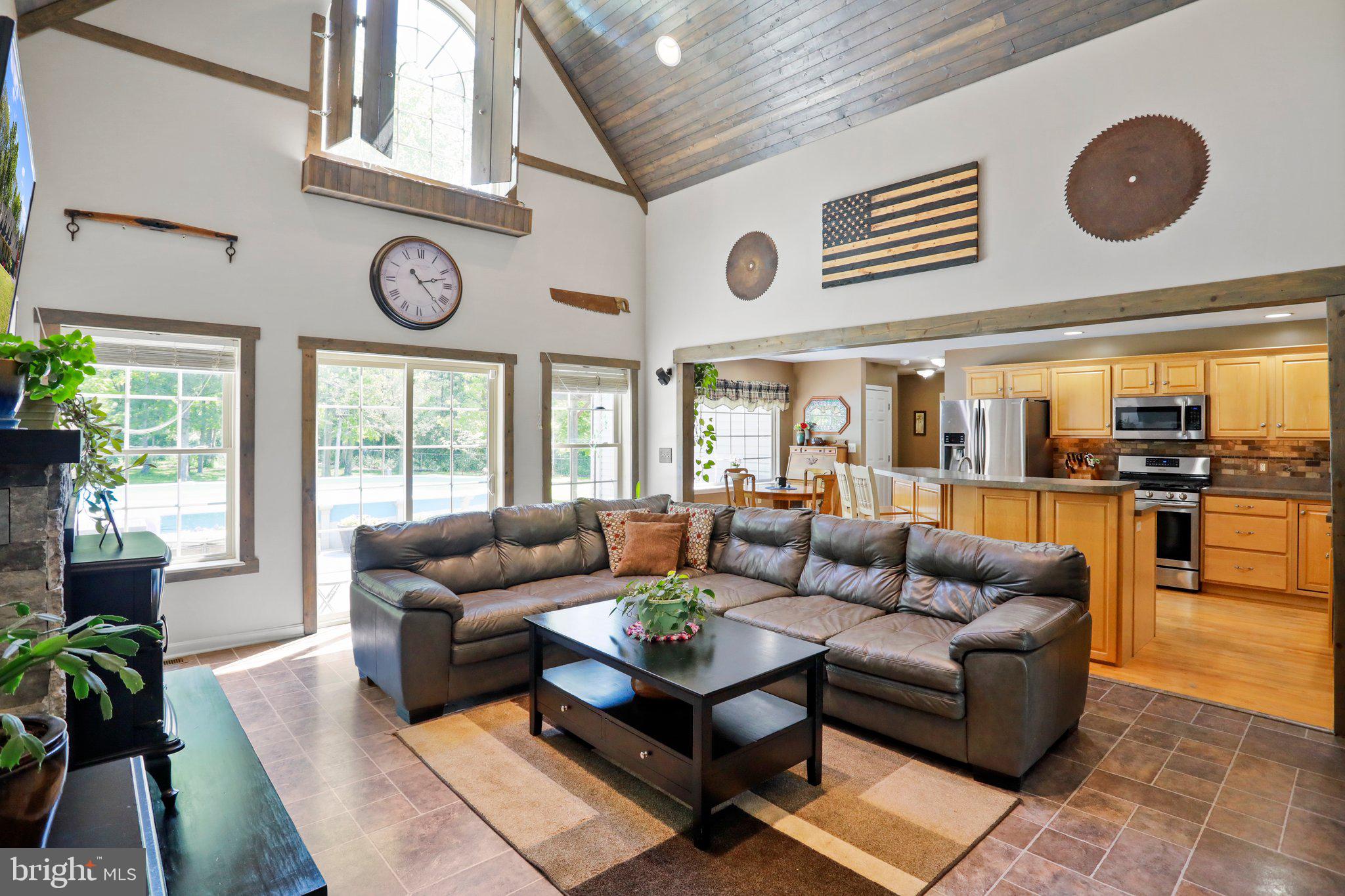 GREYSTONE ON THE OPEQUON - Residential