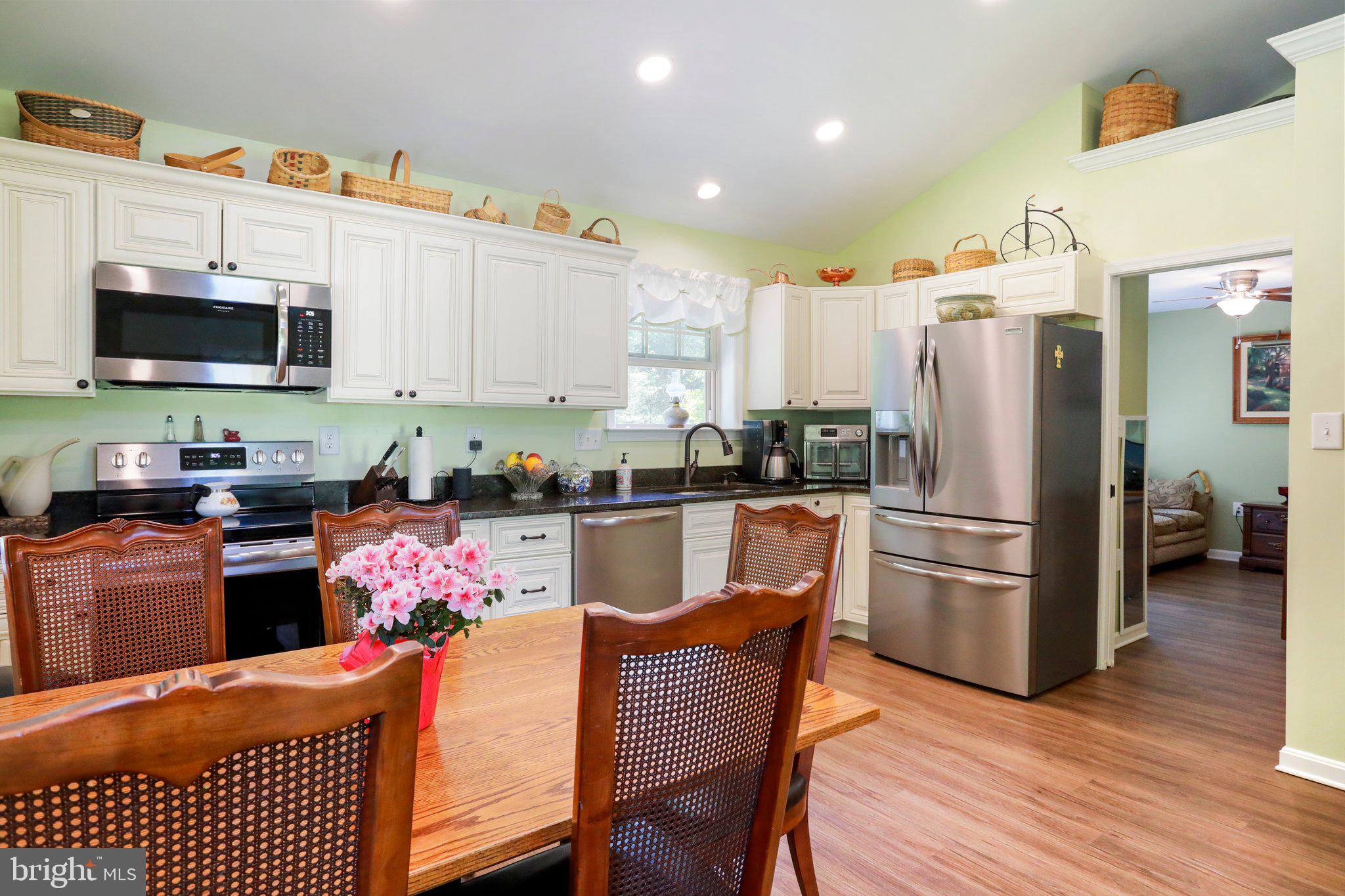 GREYSTONE ON THE OPEQUON - Residential