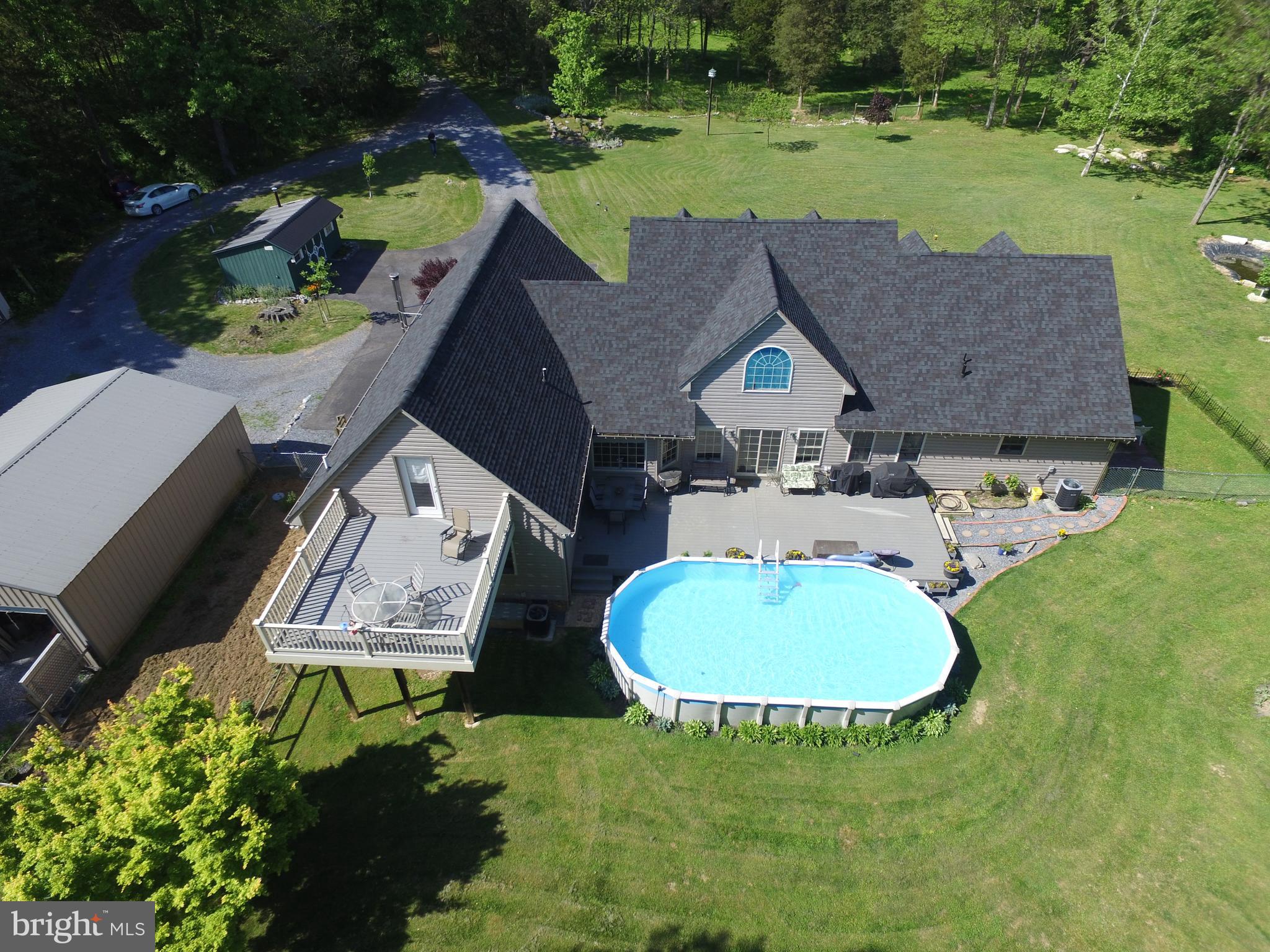 GREYSTONE ON THE OPEQUON - Residential