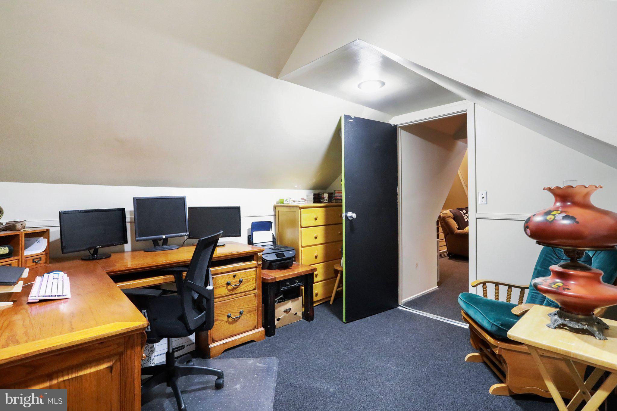 GREYSTONE ON THE OPEQUON - Residential