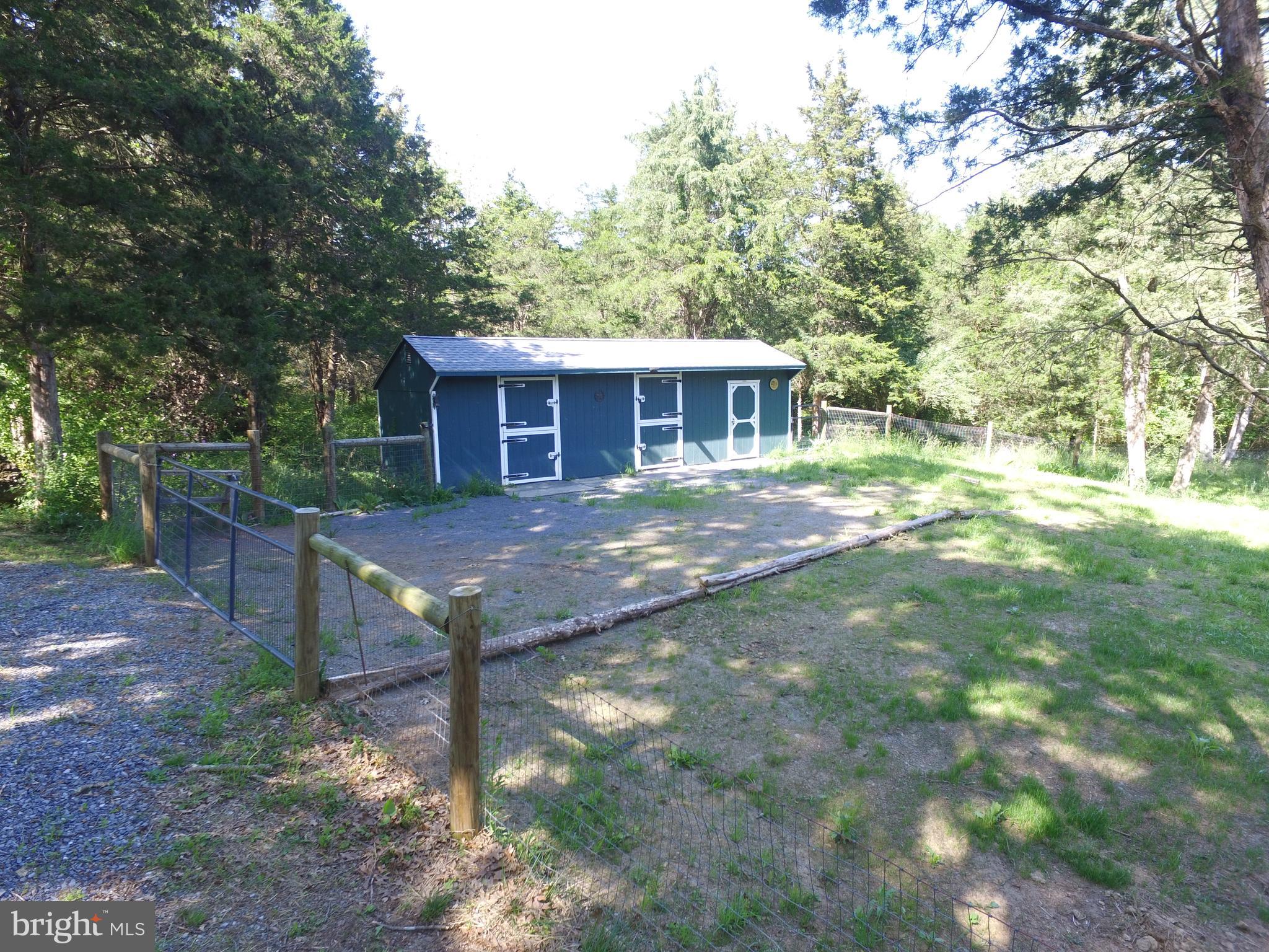 GREYSTONE ON THE OPEQUON - Residential