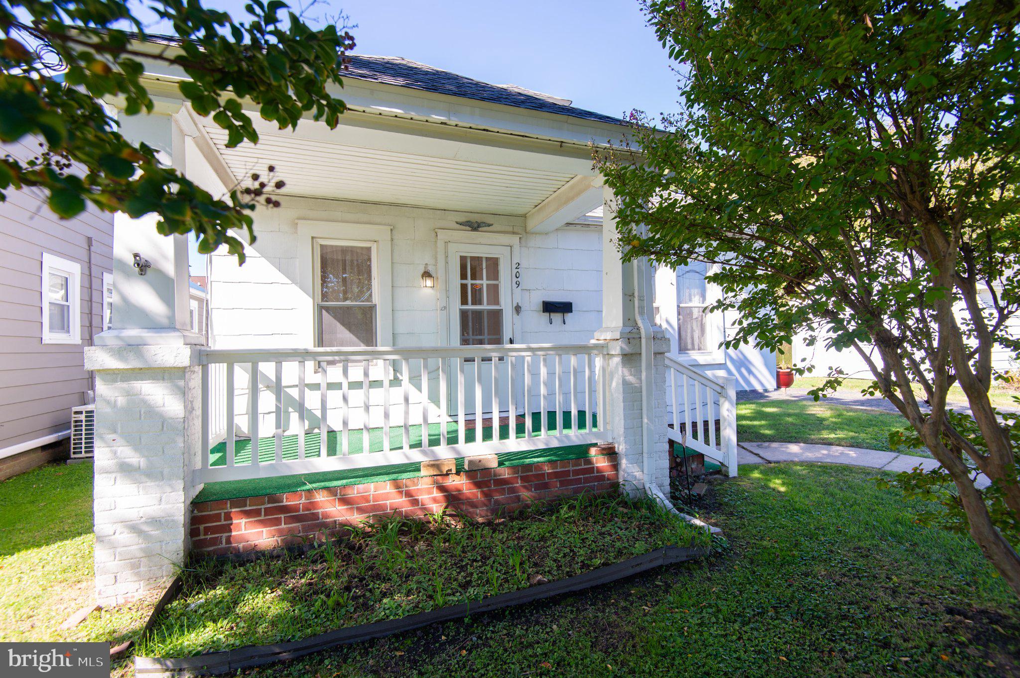 209 DORCHESTER AVENUE