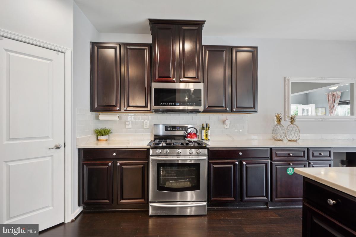 THE GREENS AT LOCUST CHAPEL - Residential