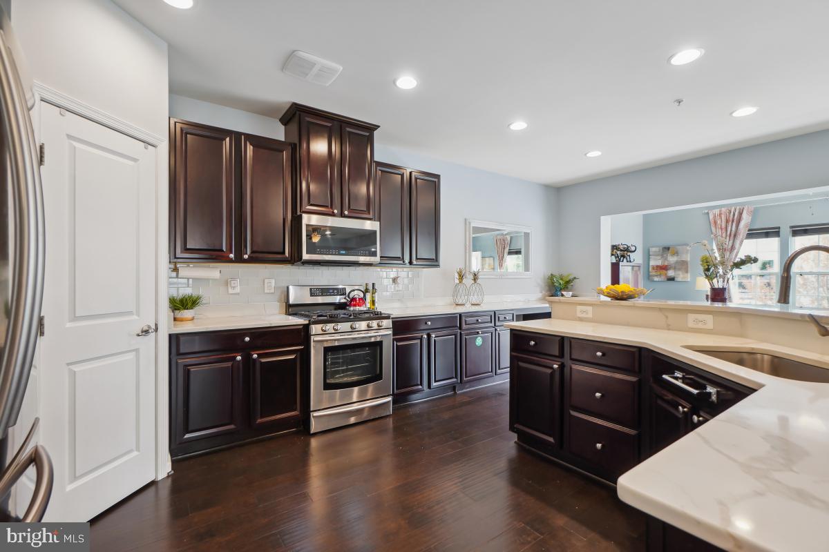 THE GREENS AT LOCUST CHAPEL - Residential