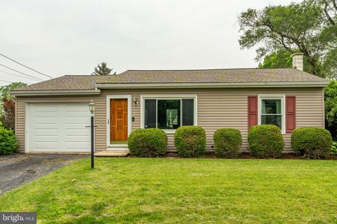 Photo of 736 Park Hill Drive, MANHEIM, PA 17545 (MLS # PALA2070830)