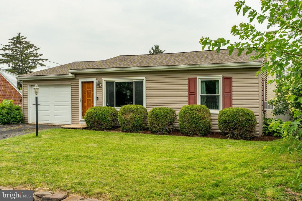 Photo of 736 Park Hill Drive, MANHEIM, PA 17545 (MLS # PALA2070830)