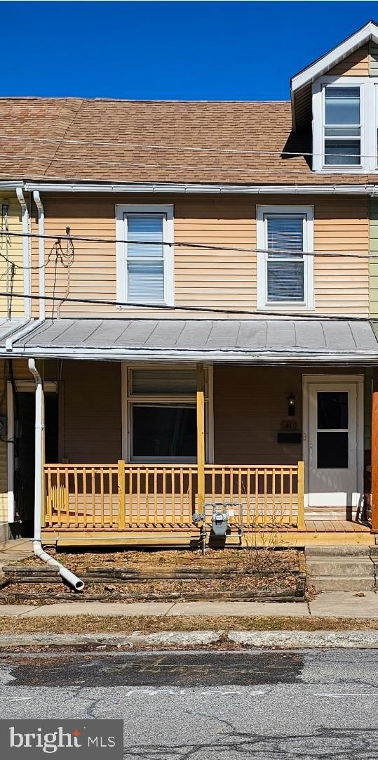 41 WASHINGTON STREET E