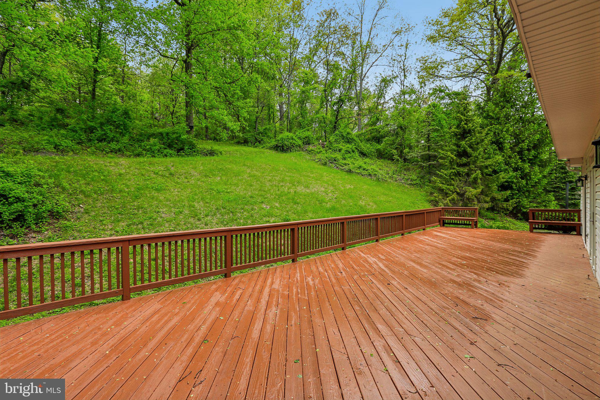 FOX RUN WOODS - Residential