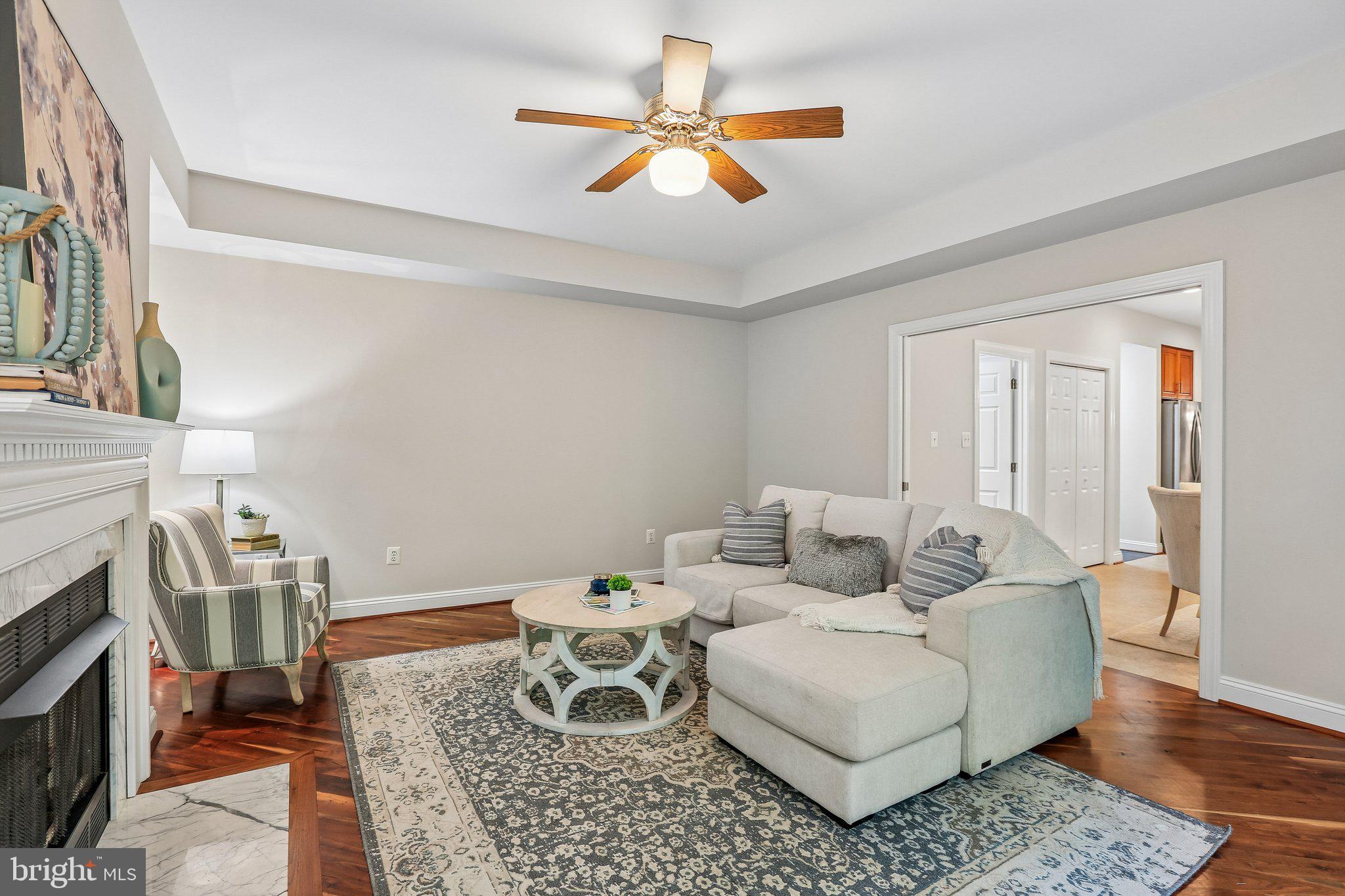 FOX RUN WOODS - Residential