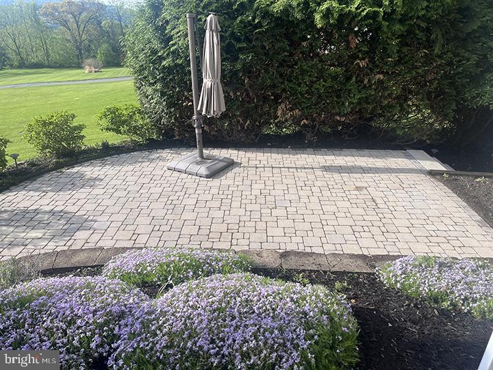 FOX RUN WOODS - Residential