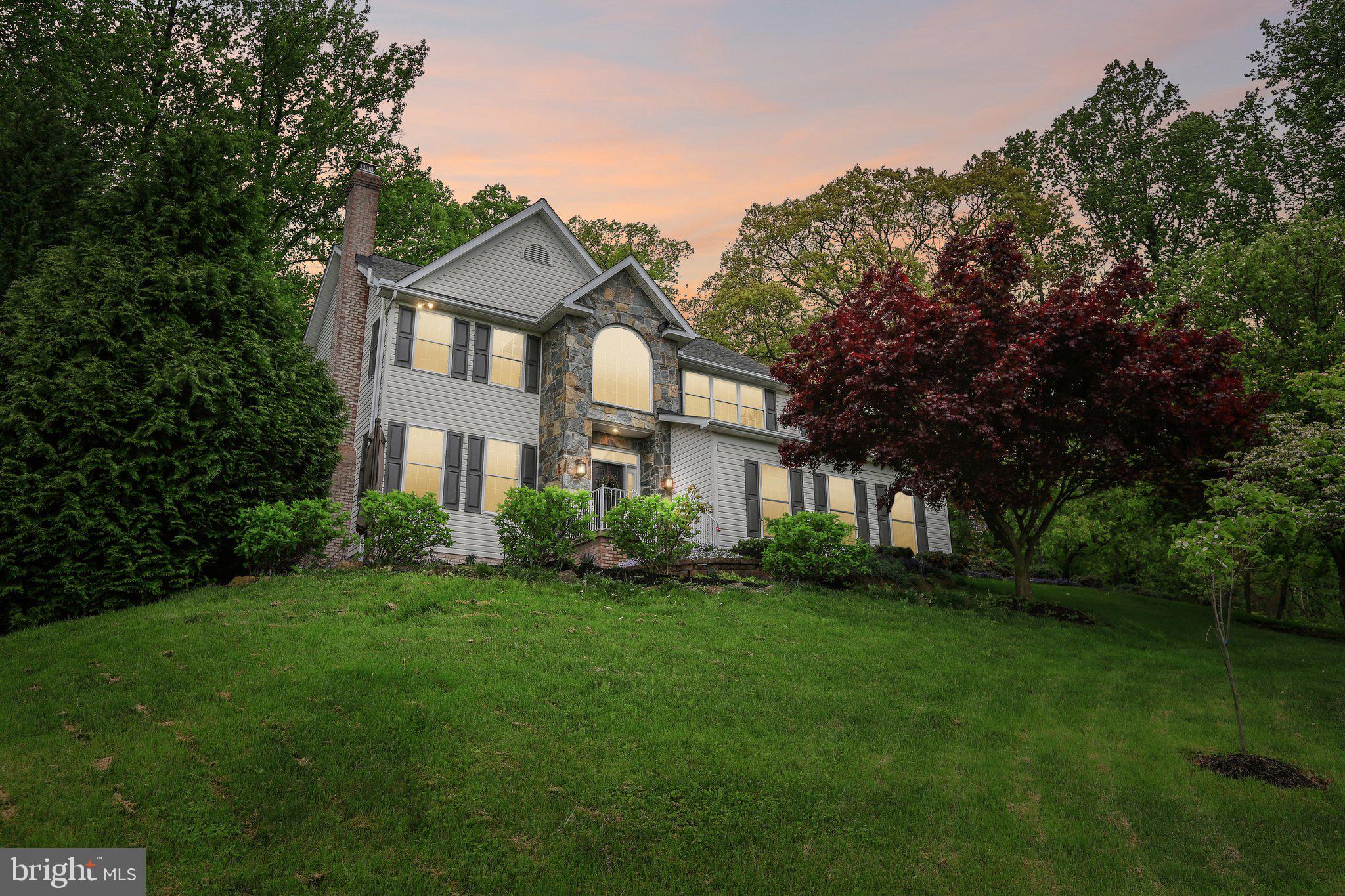 FOX RUN WOODS - Residential