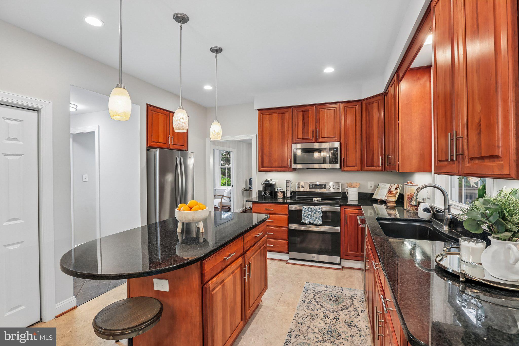 FOX RUN WOODS - Residential