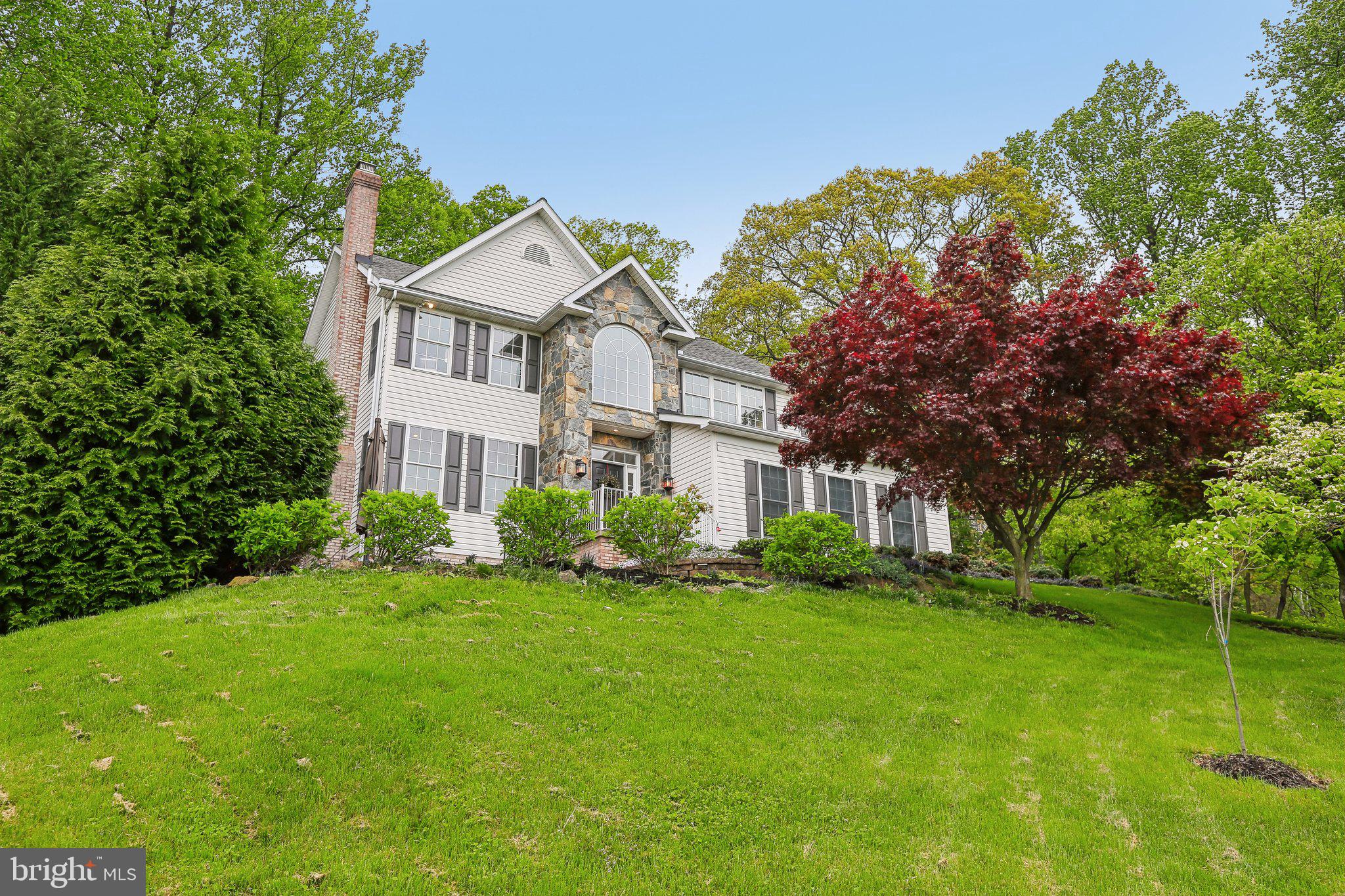 FOX RUN WOODS - Residential