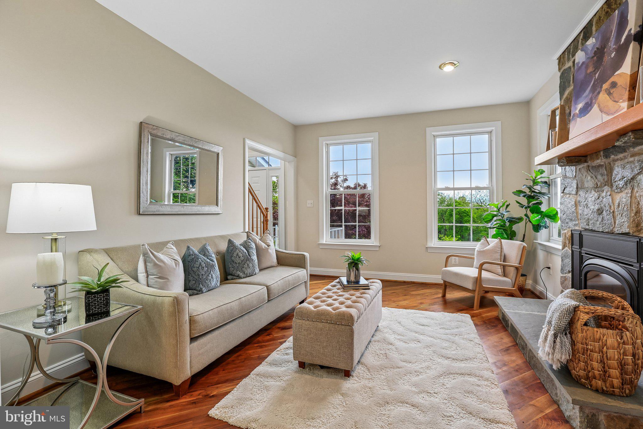FOX RUN WOODS - Residential