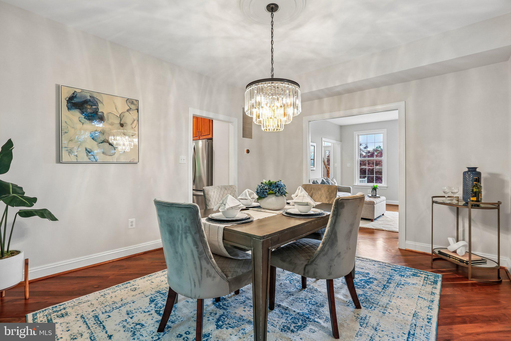 FOX RUN WOODS - Residential