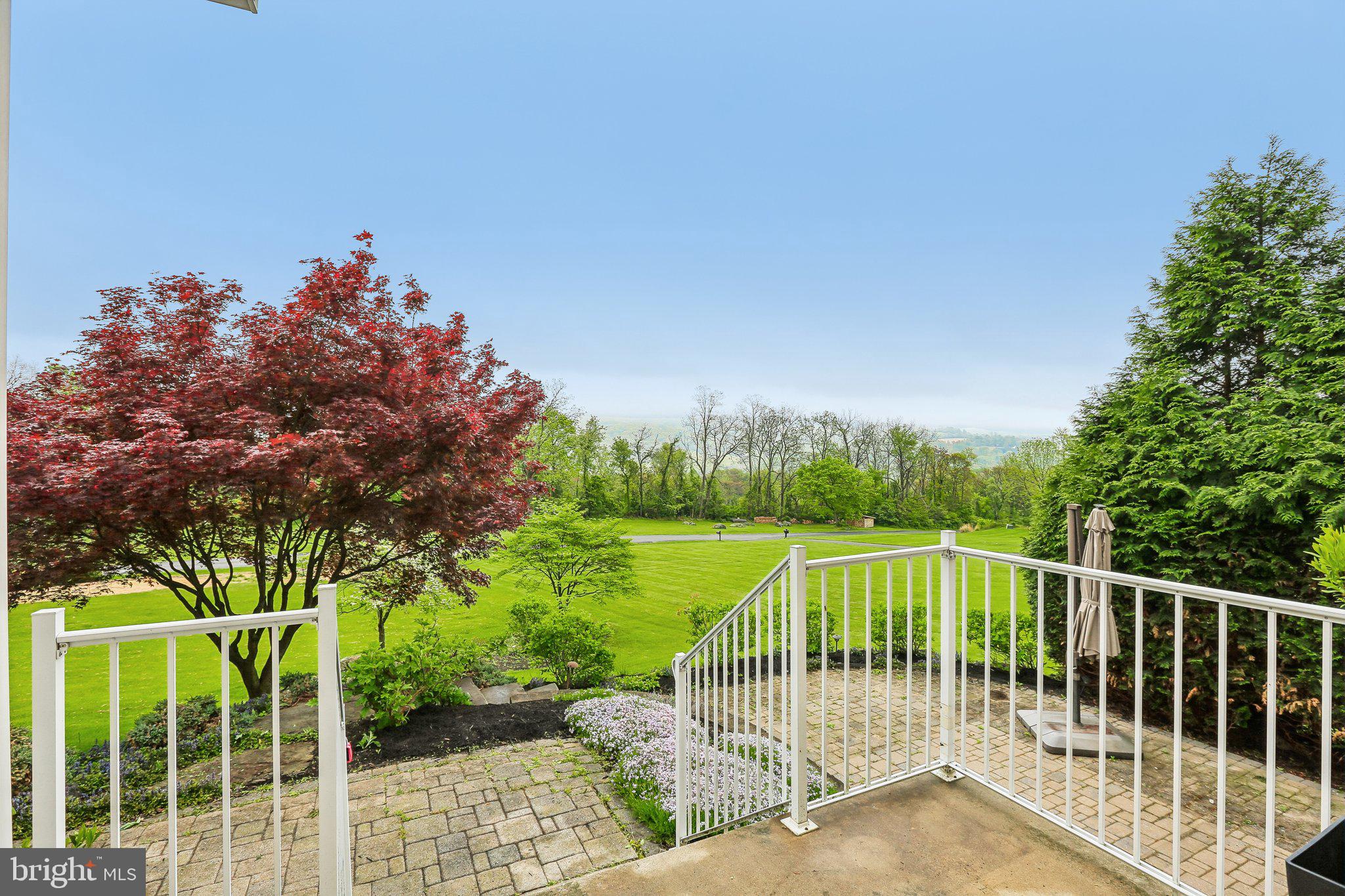 FOX RUN WOODS - Residential