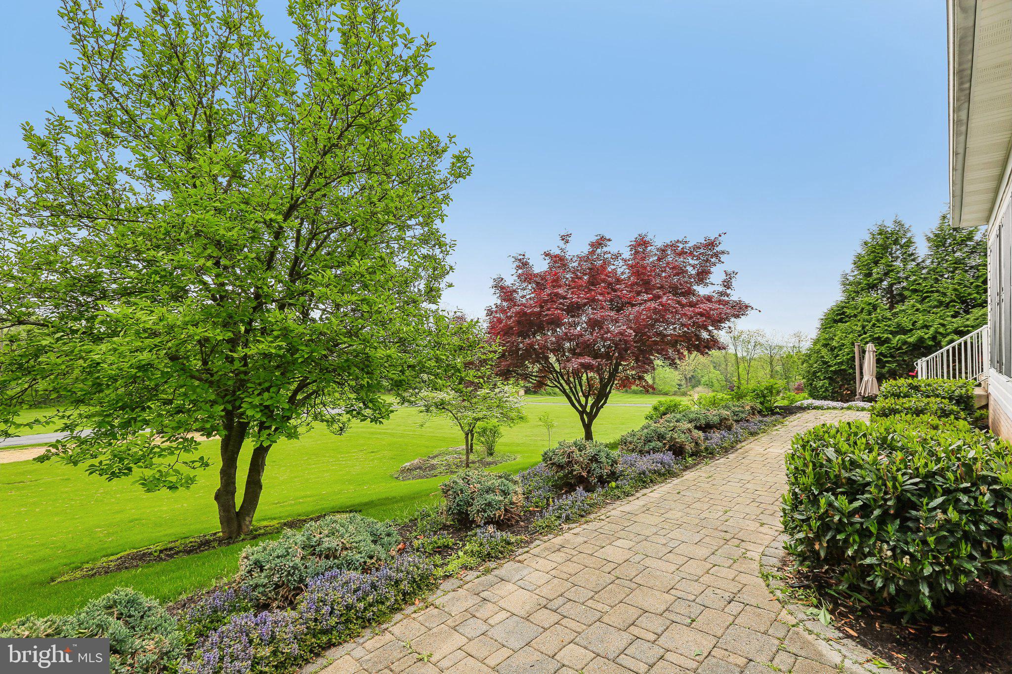 FOX RUN WOODS - Residential