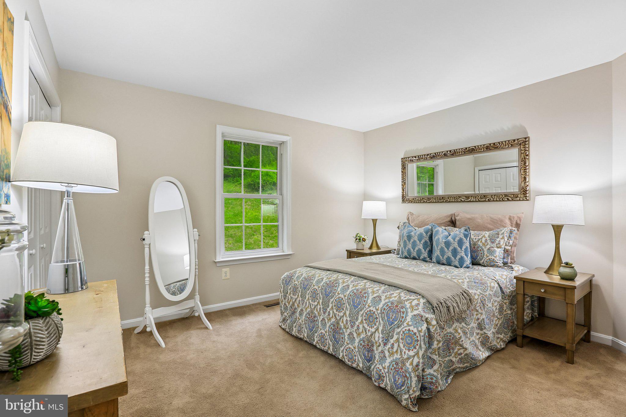 FOX RUN WOODS - Residential