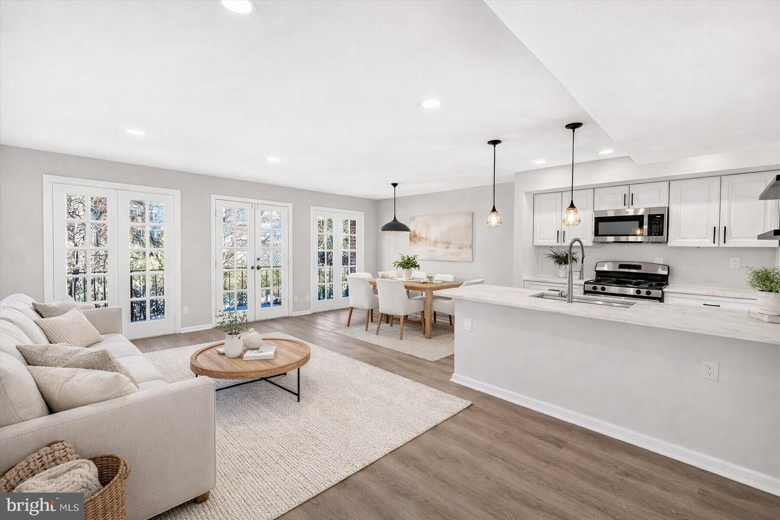 WOODSIDE VILLAGE - Residential